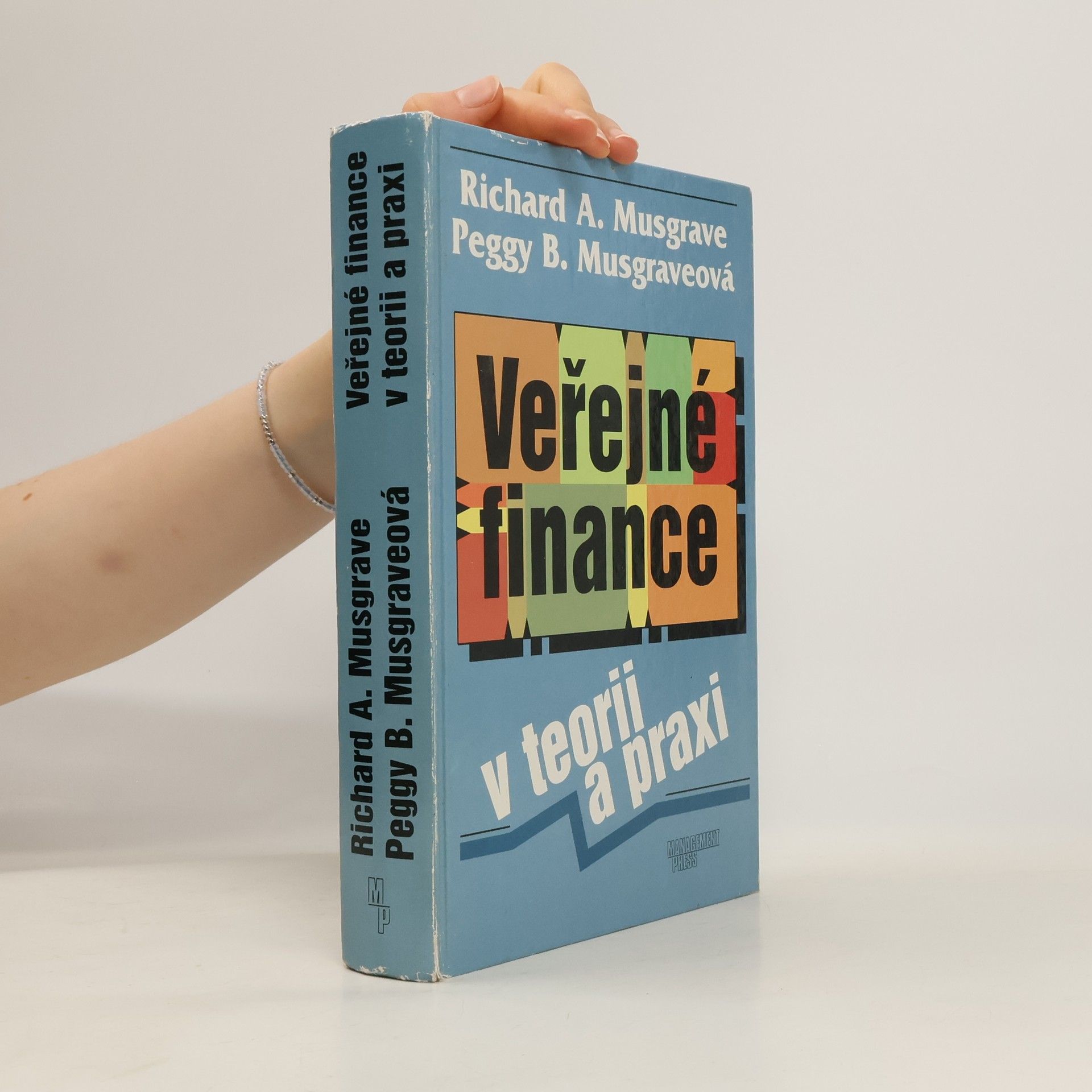 Veřejné finance v teorii a praxi