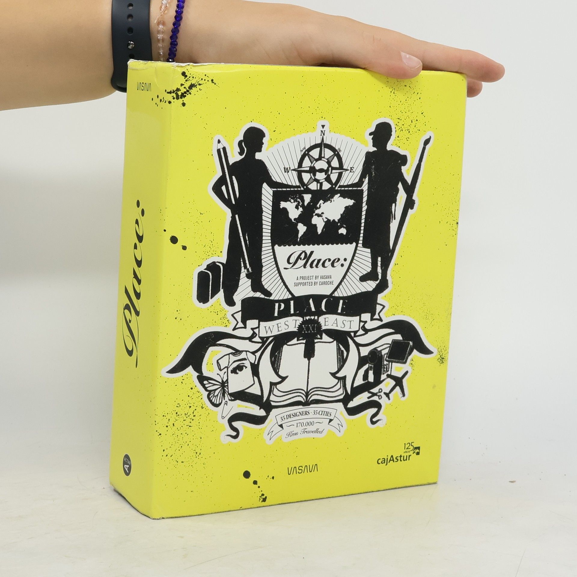 Collectif d'auteurs Place