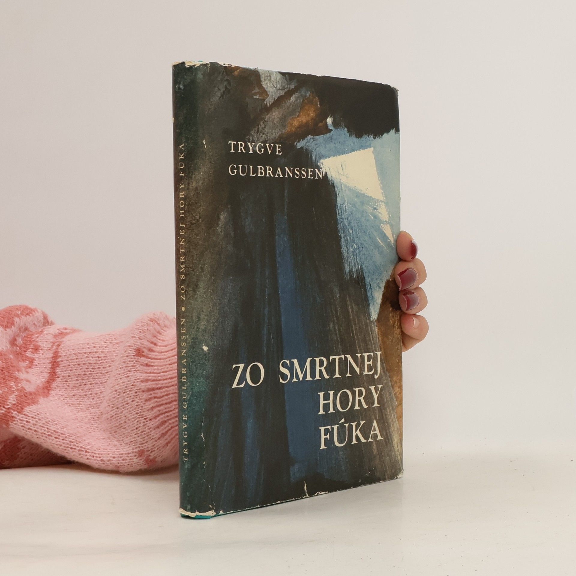 Zo smrtnej hory fúka