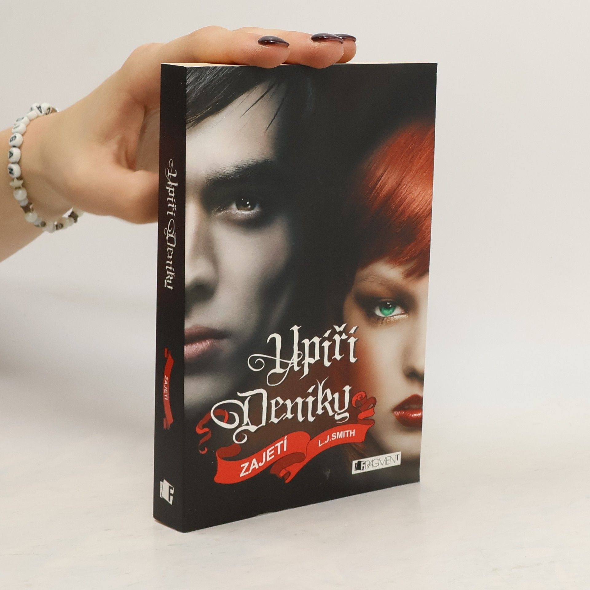 Upíří deníky. Zajetí