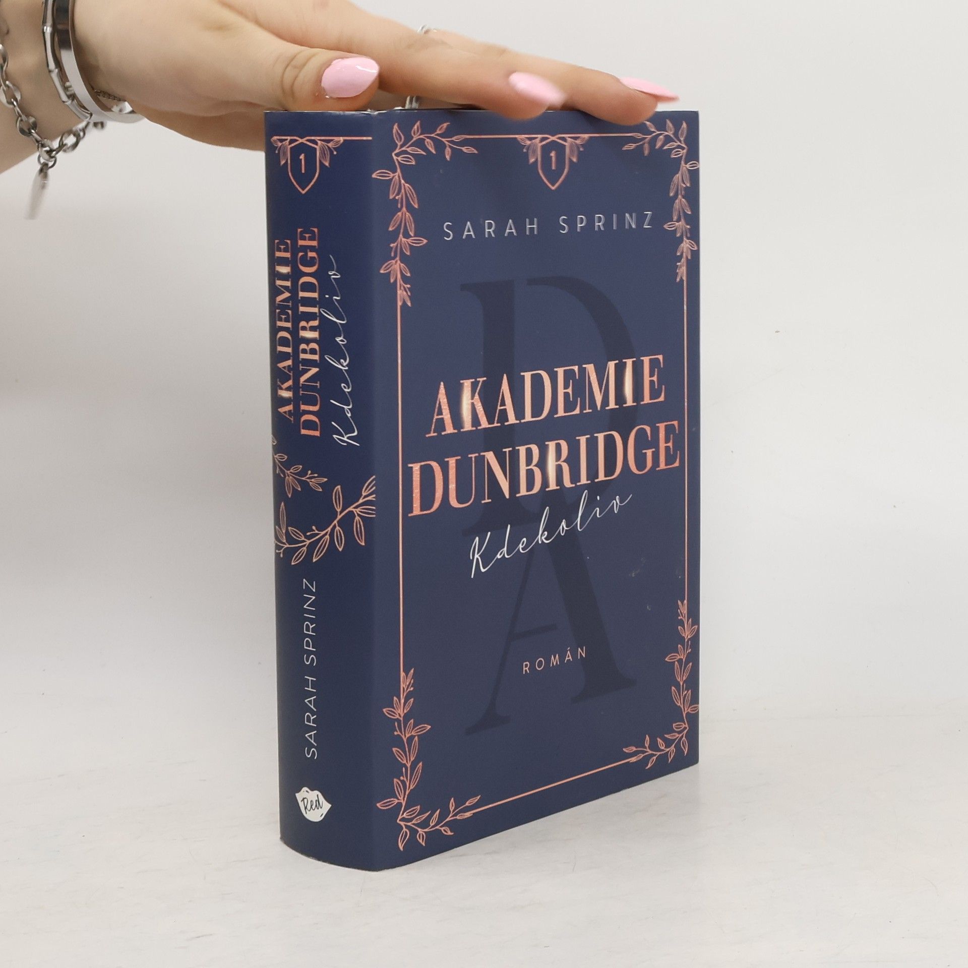 Sarah Sprinz Akademie Dunbridge. Kdekoliv