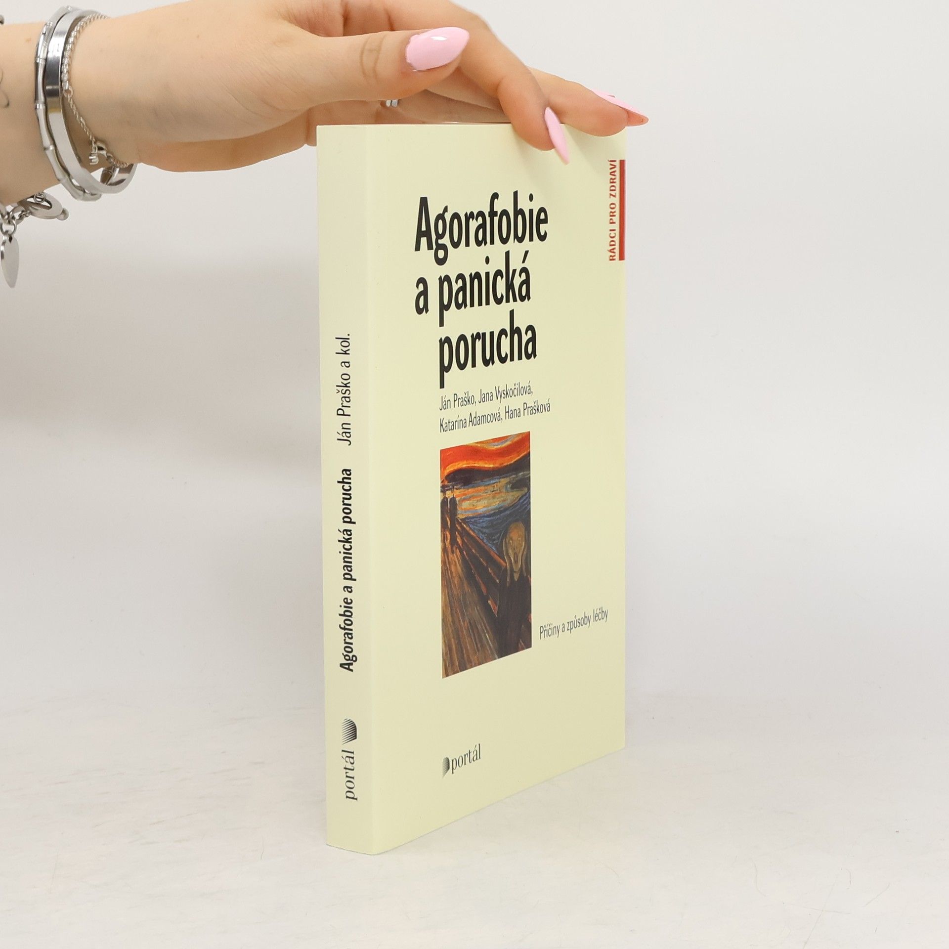 Agorafobie a panická porucha: Jak je překonat