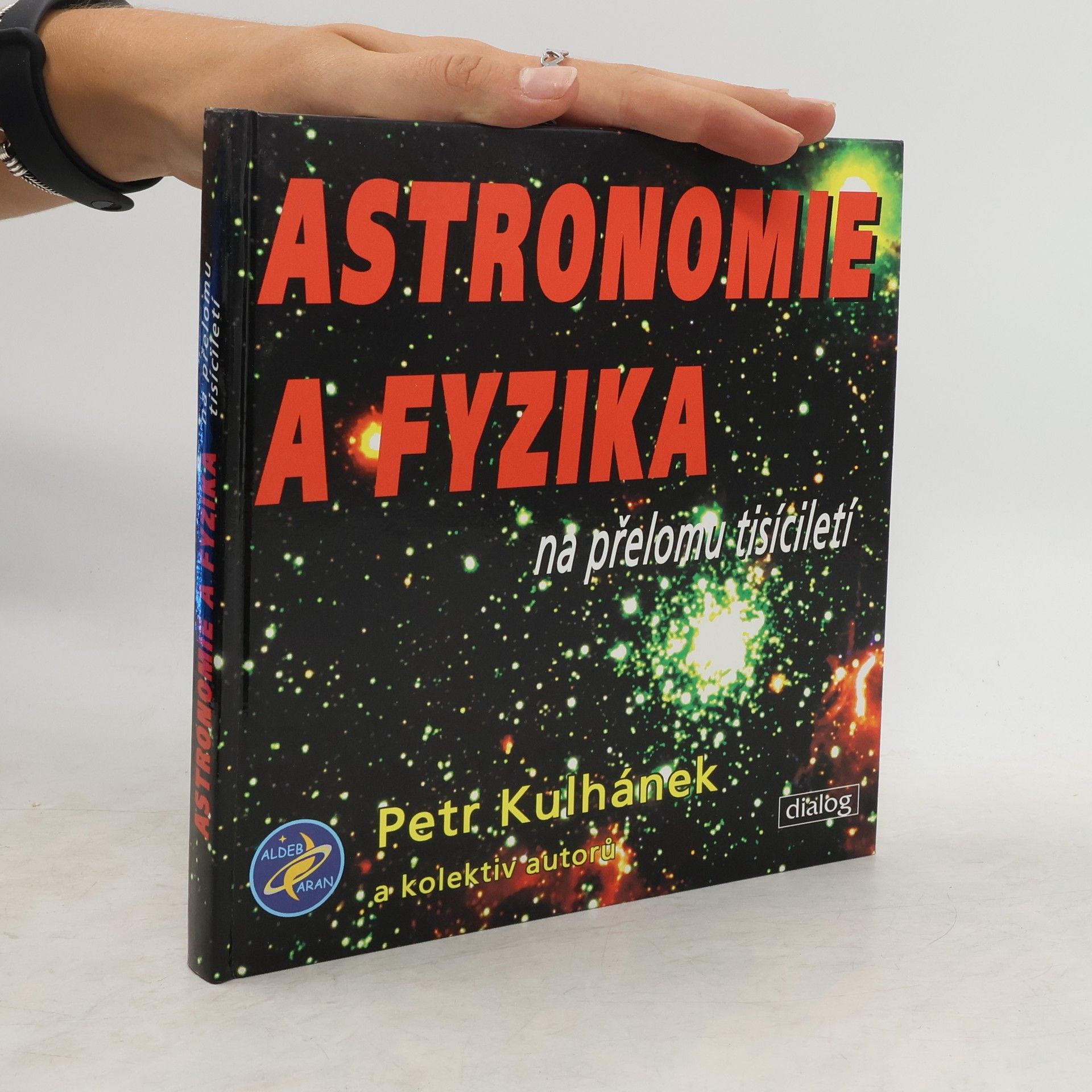 Petr Kulhánek Astronomie a fyzika na přelomu tisíciletí