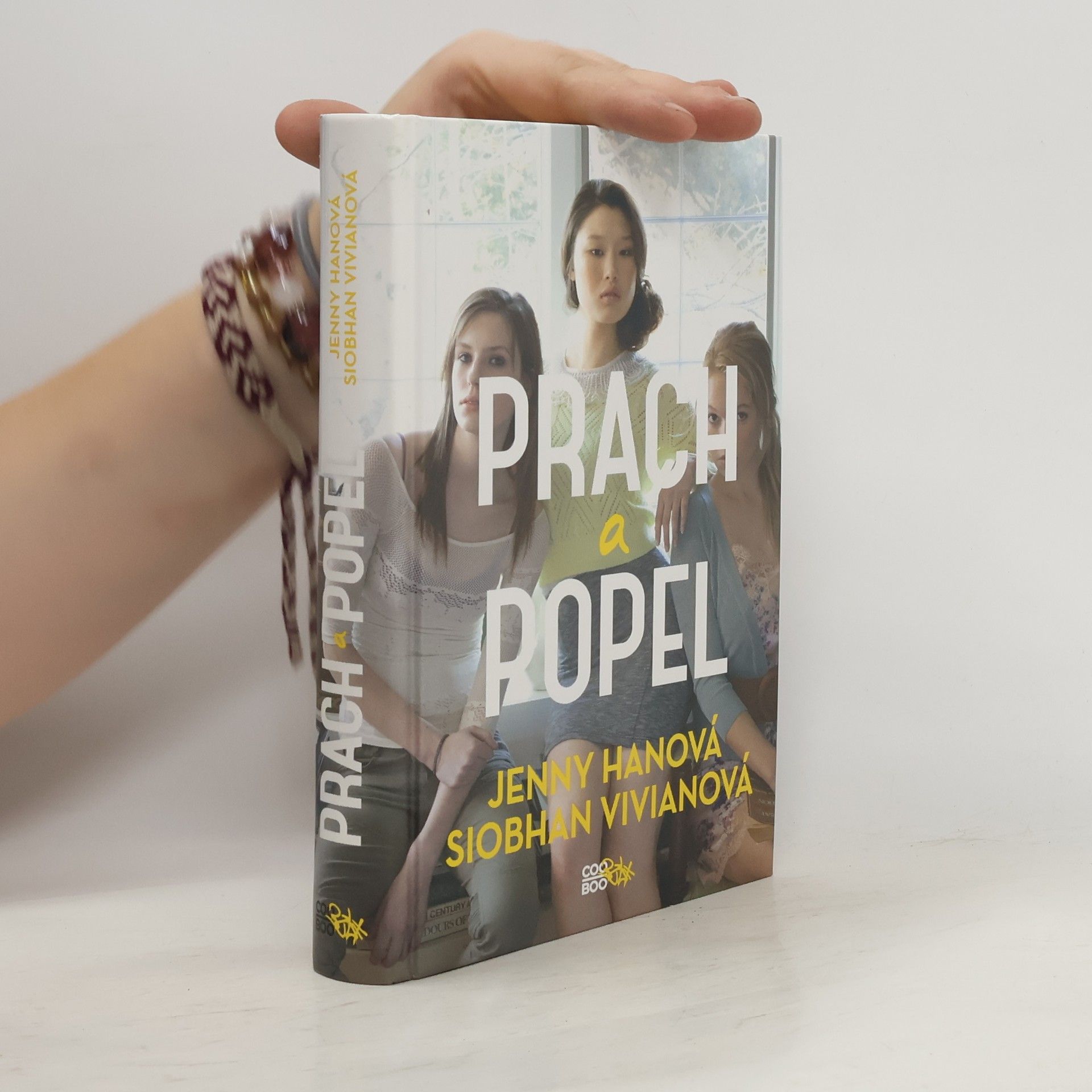 Jenny Han Prach a popel