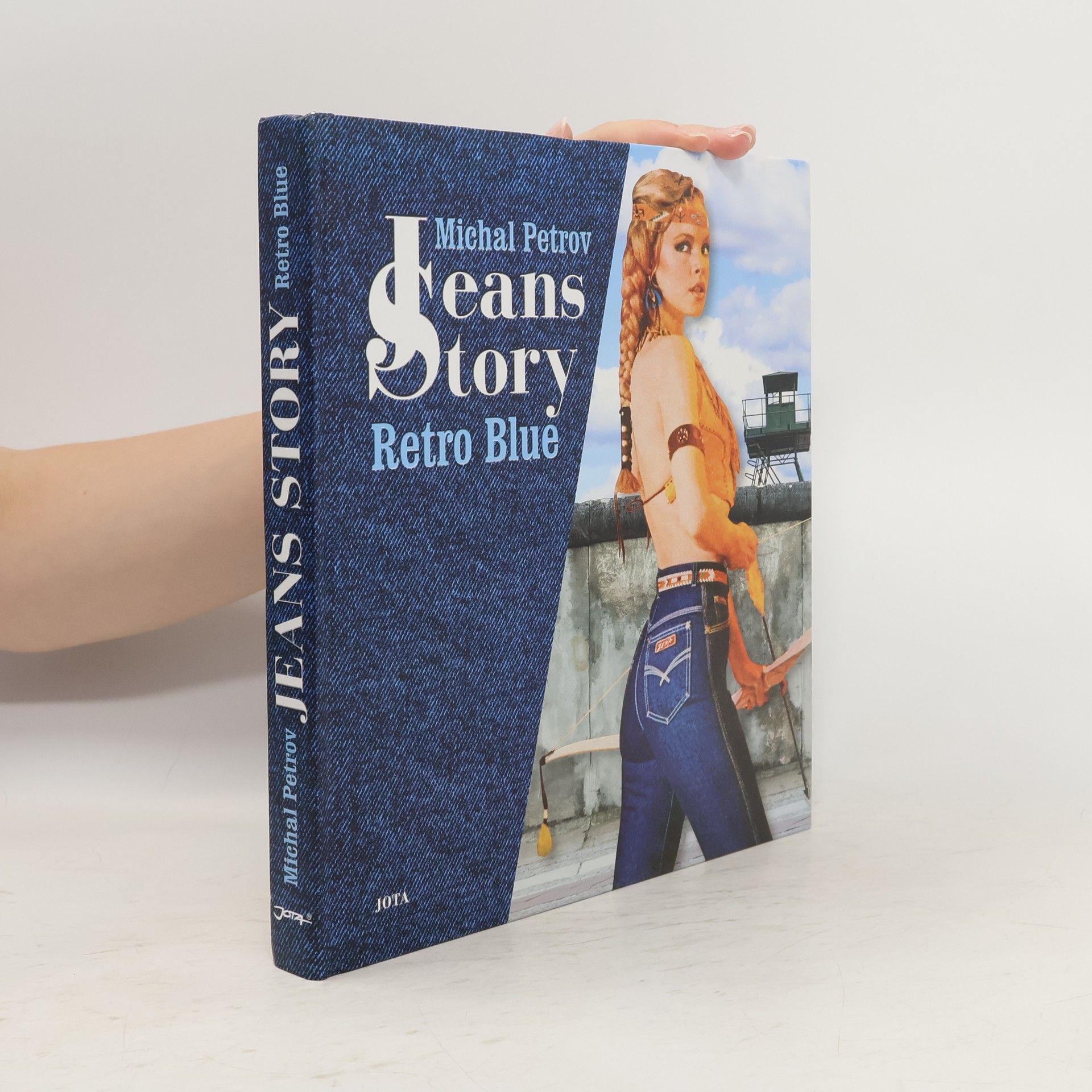 Michal Petrov Jeans story: Retro blue