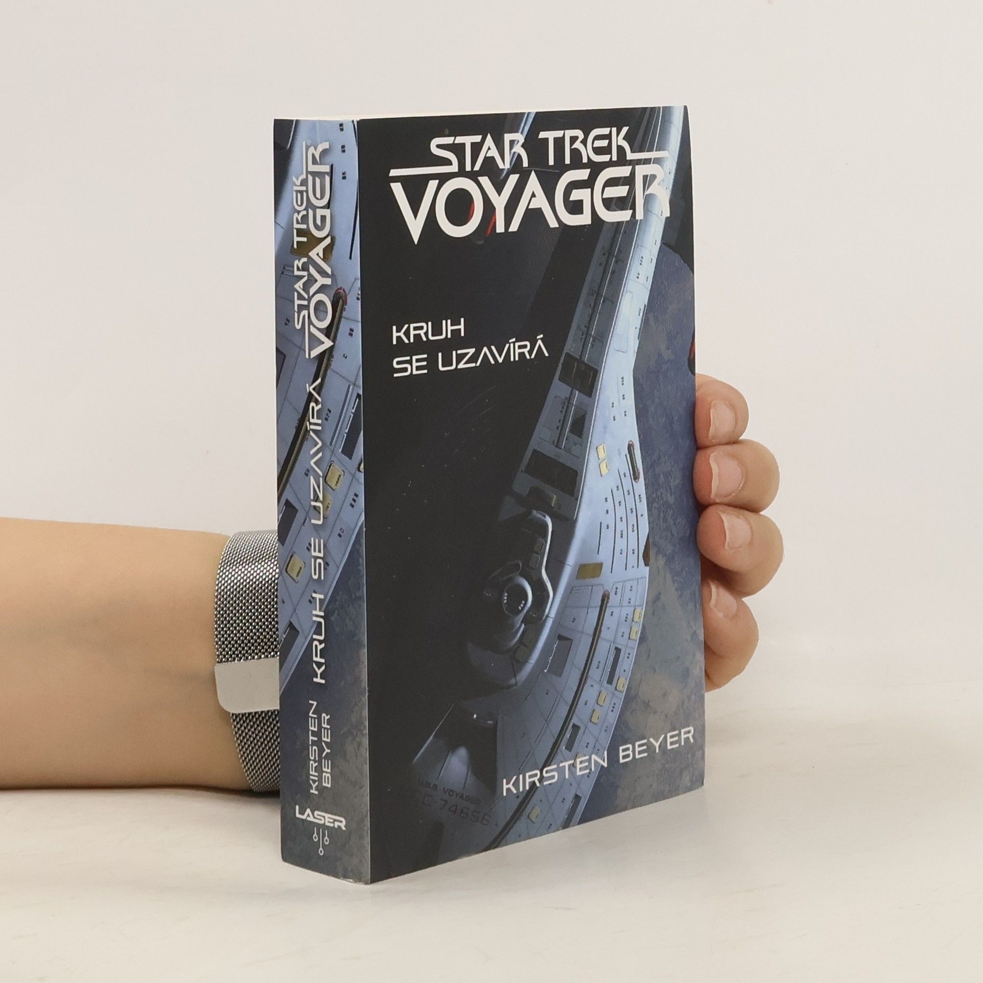 Kirsten Beyer Kruh se uzavírá