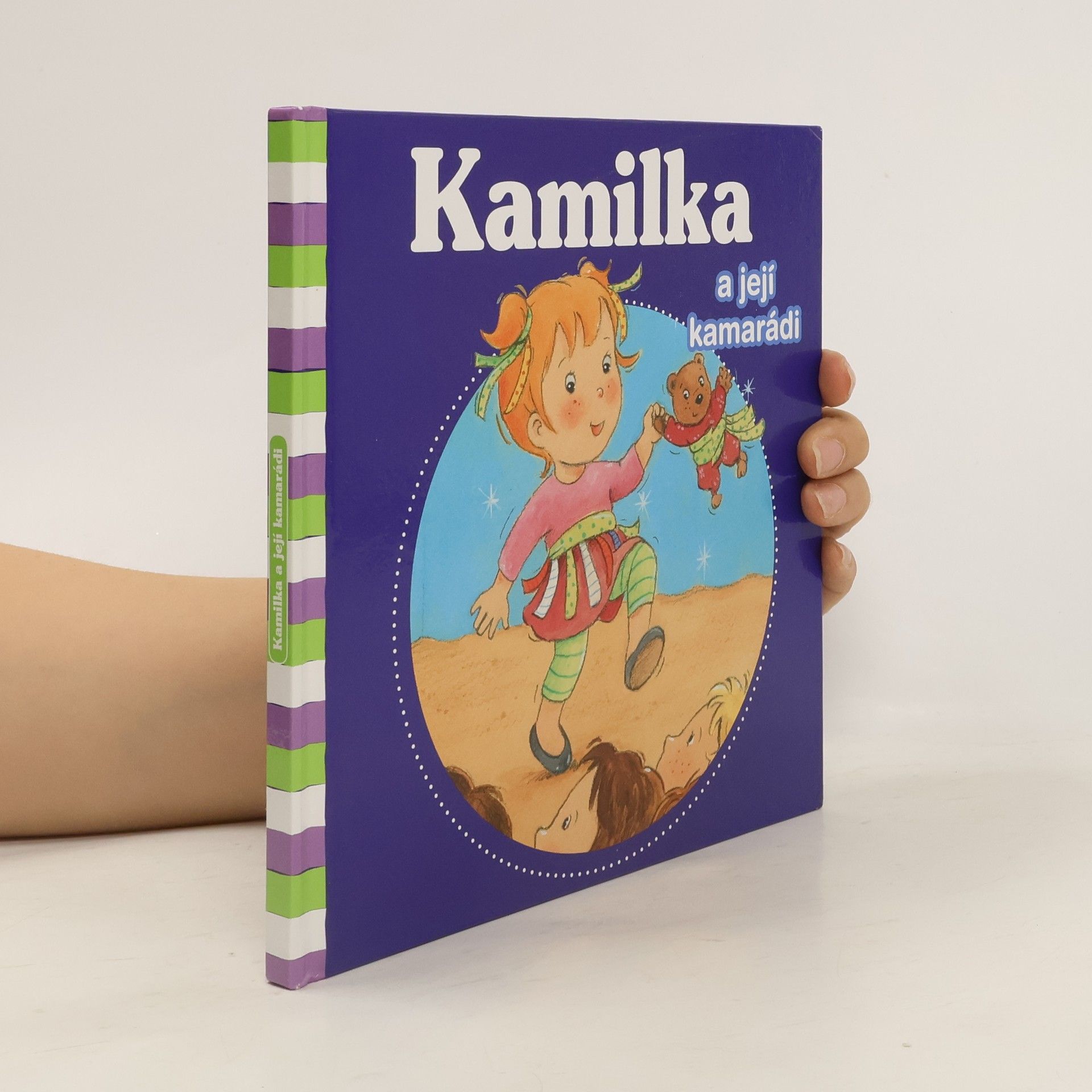 Nancy Delvaux Kamilka a její kamarádi