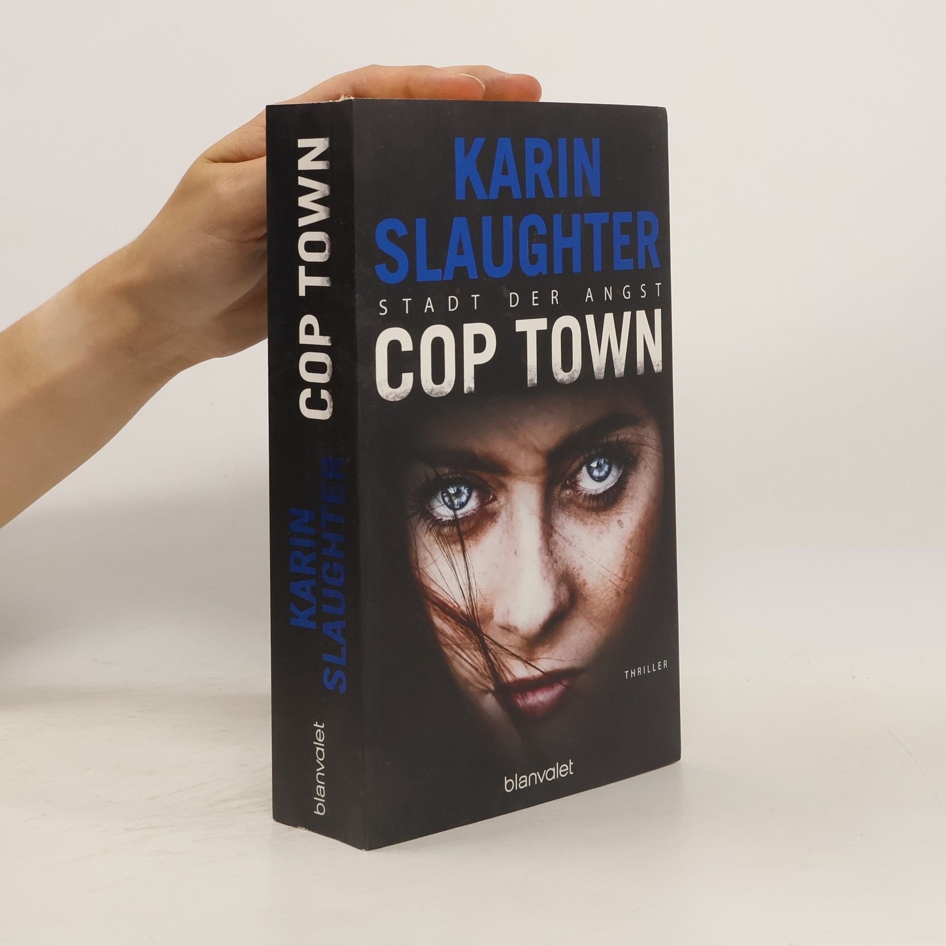 Karin Slaughter Cop town