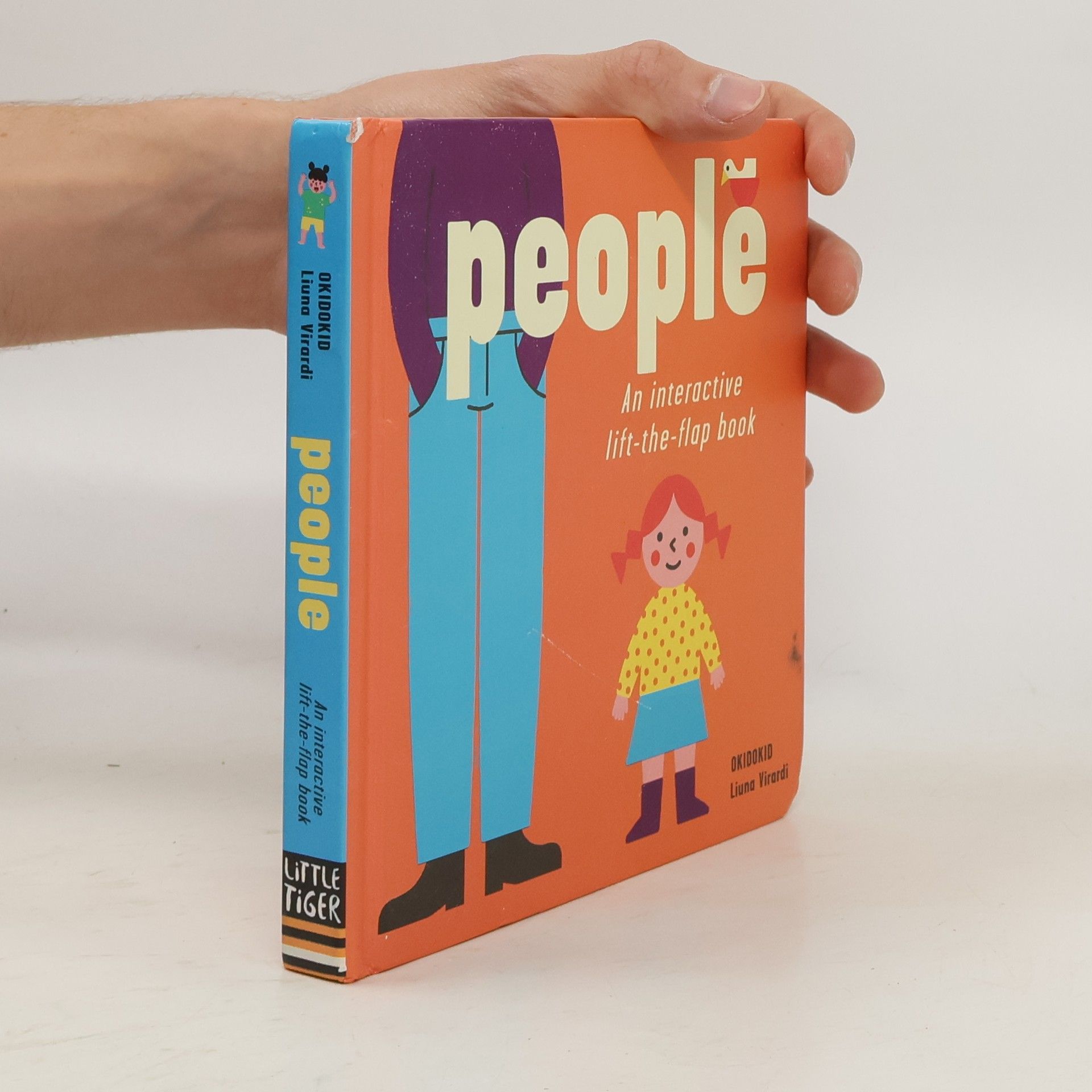 Collectif d'auteurs People. An interactive lift-the-flap book
