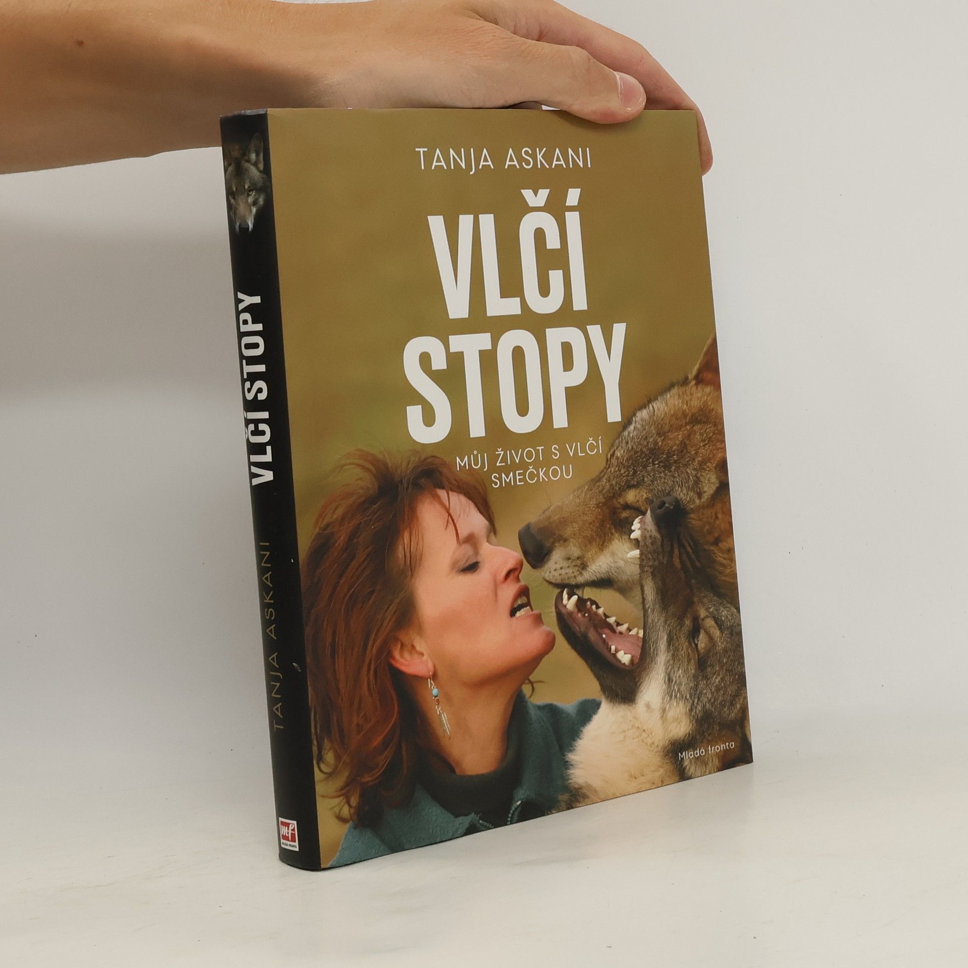 Vlčí stopy: Můj život s vlčí smečkou