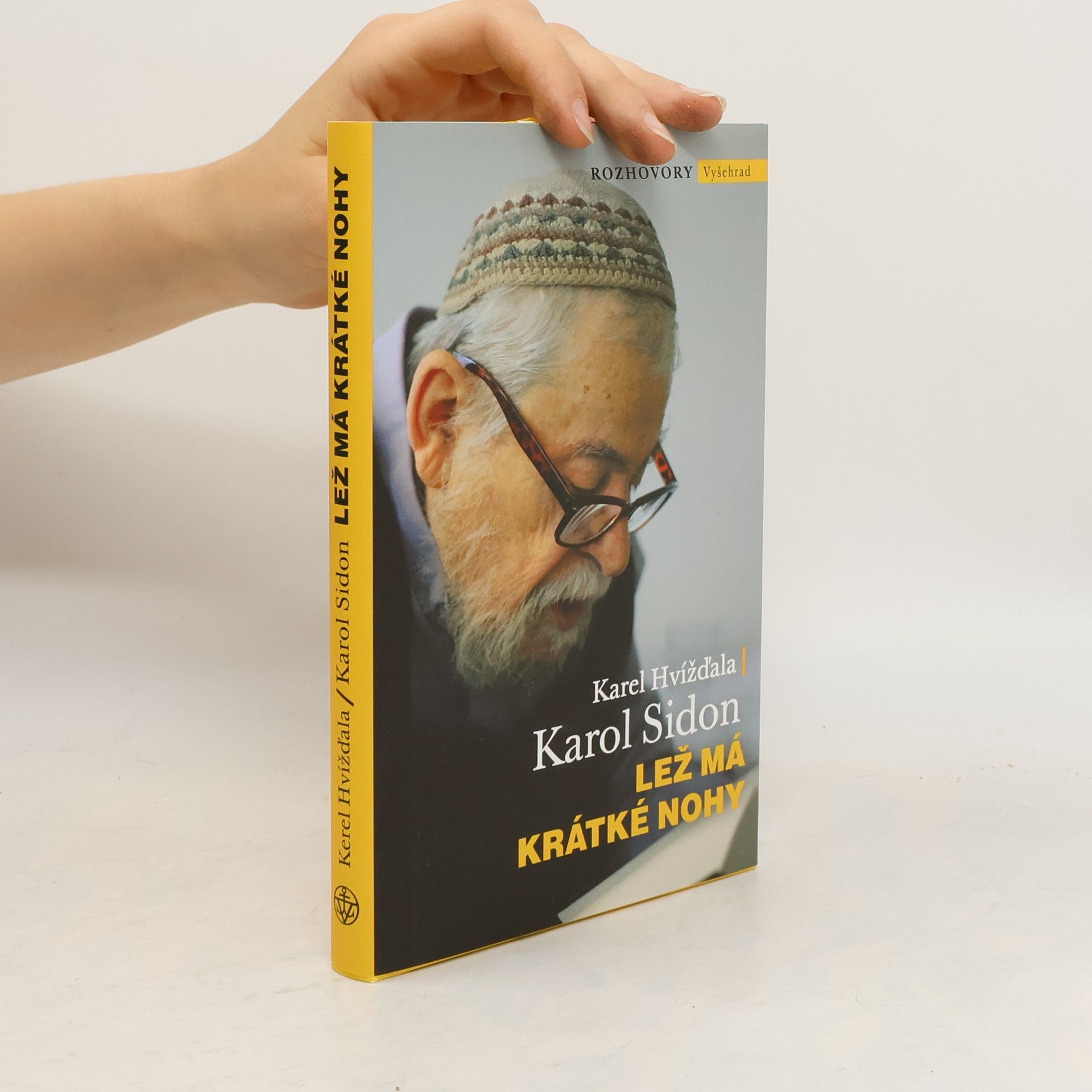 Karel Hvížďala Lež má krátké nohy