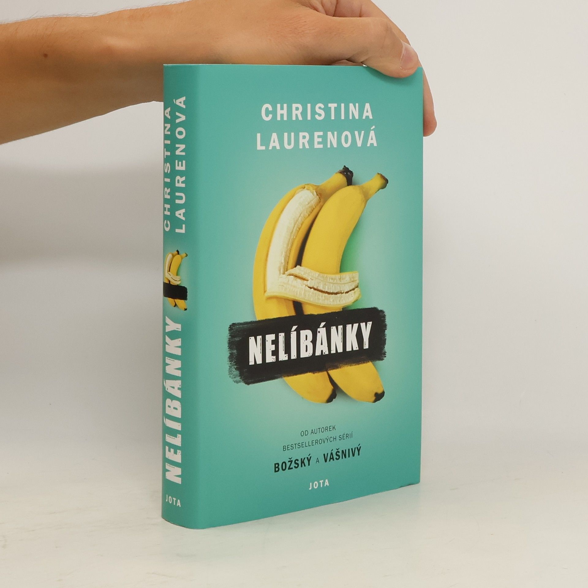 Christina Laurenová Nelíbánky