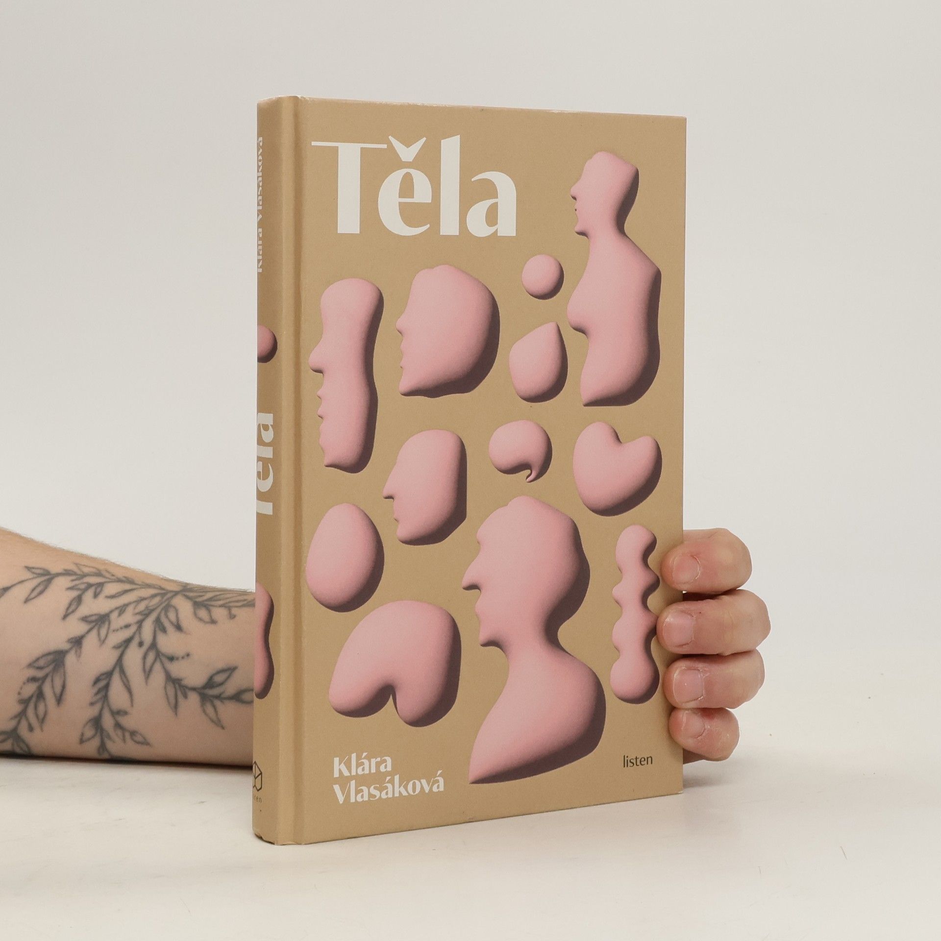 Klára Vlasáková Těla