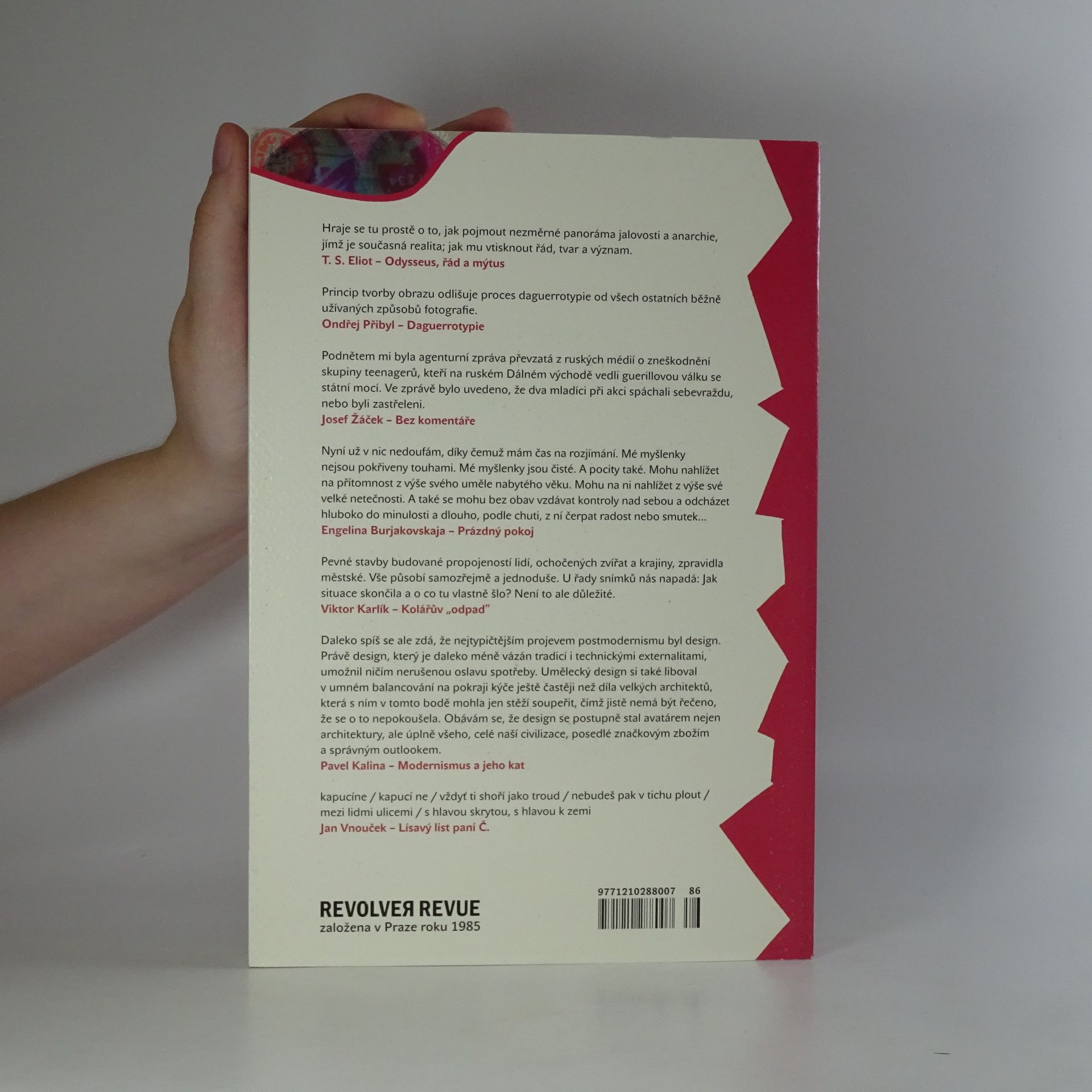 Collectif d'auteurs Revolver Revue 86
