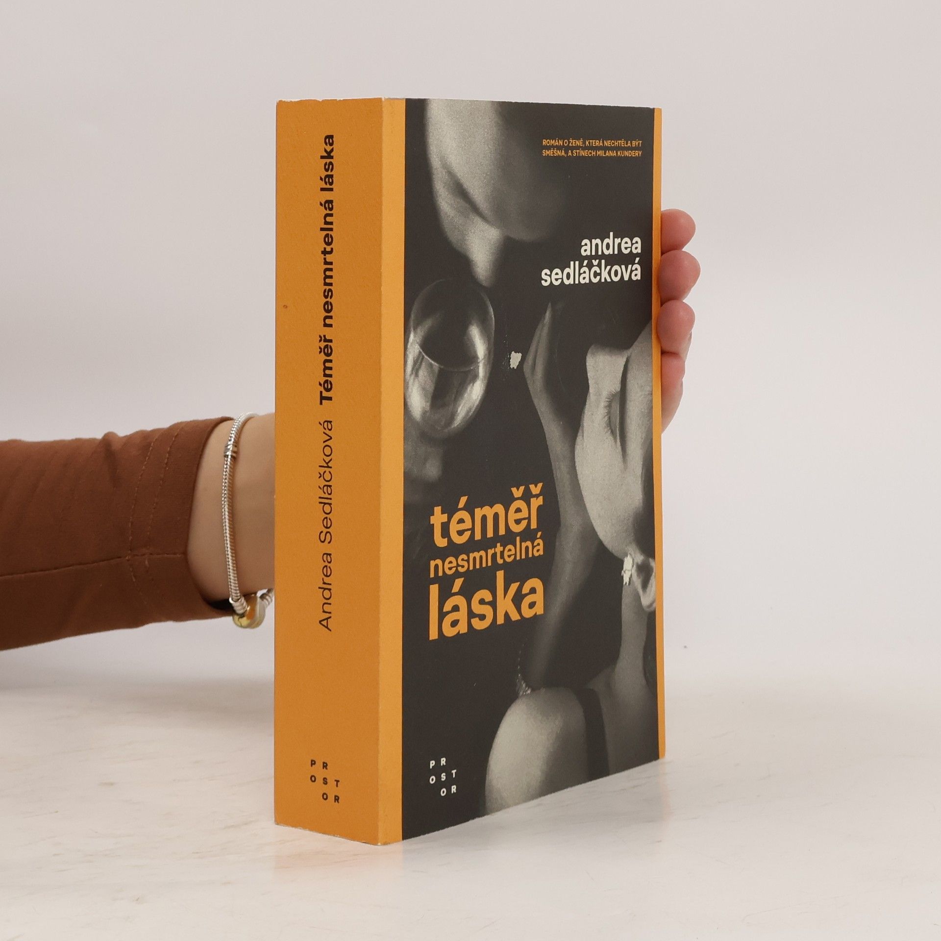 Téměř nesmrtelná láska