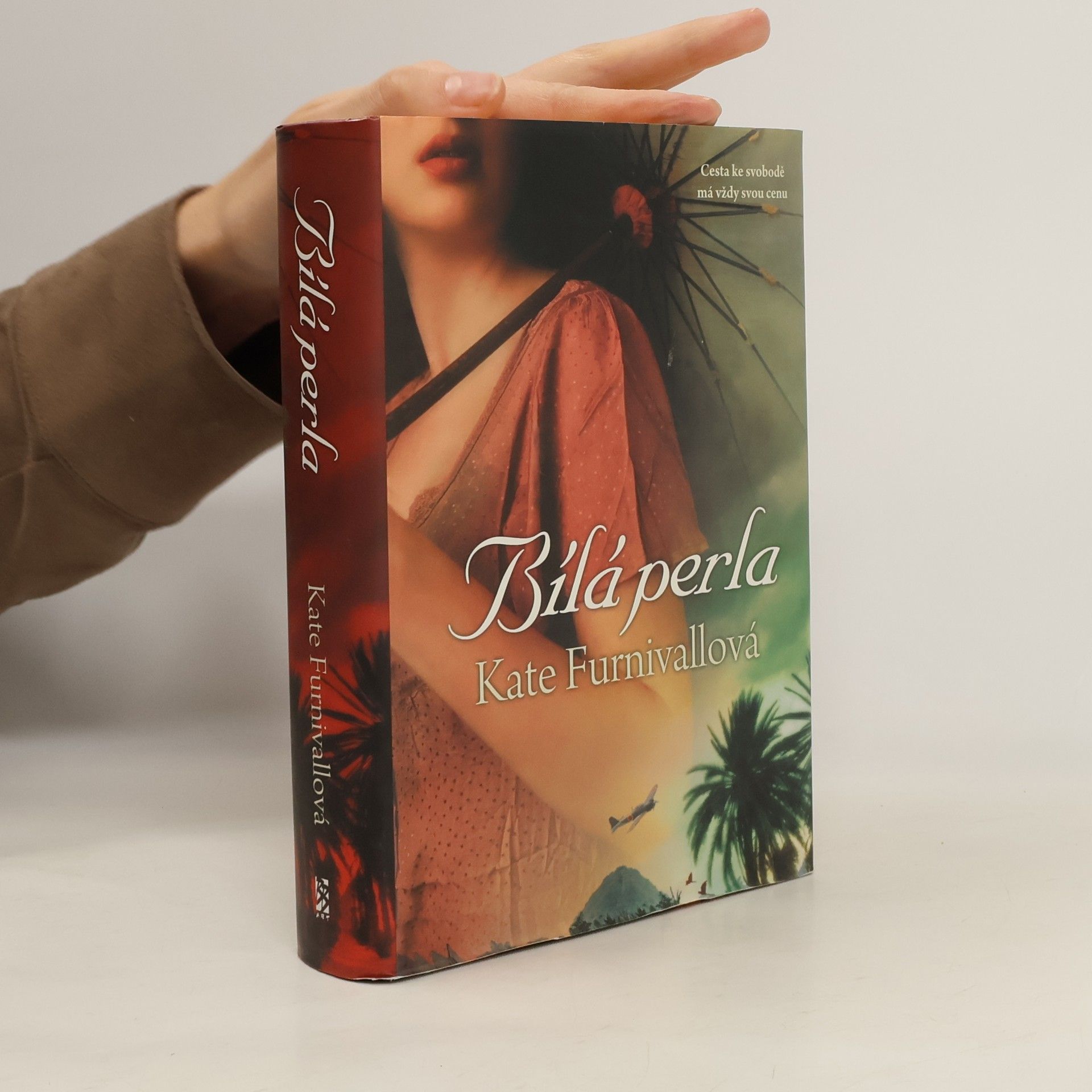 Kate Furnivall Bílá perla