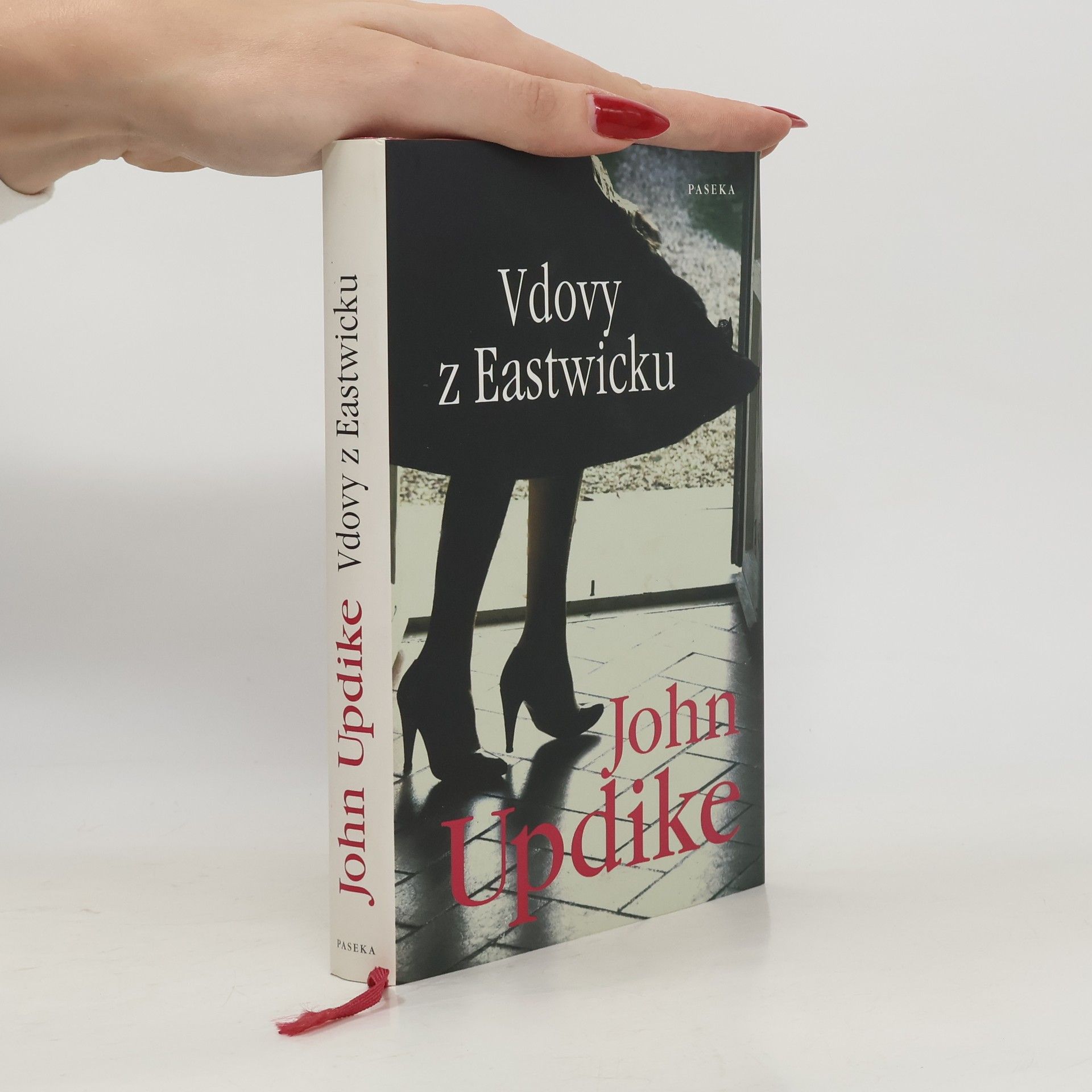 John Updike Vdovy z Eastwicku