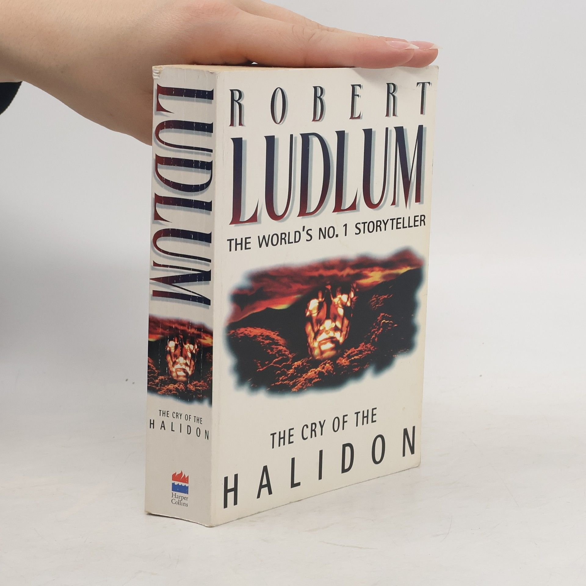 Robert Ludlum The cry of Halidon