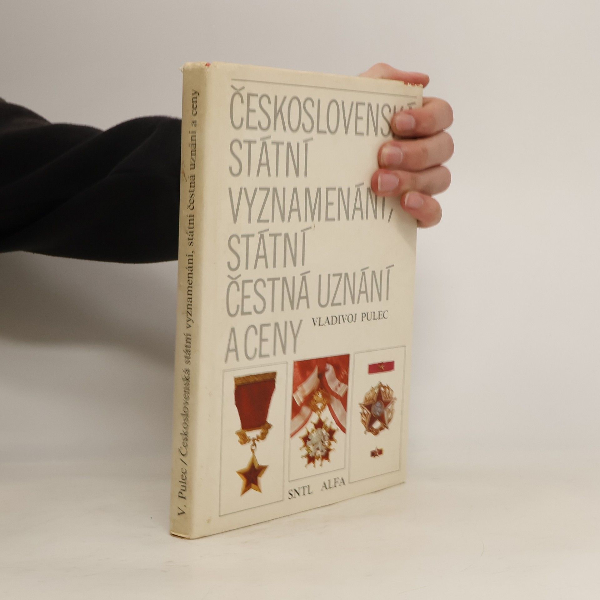 Československá státní vyznamenání, státní čestná uznání a ceny