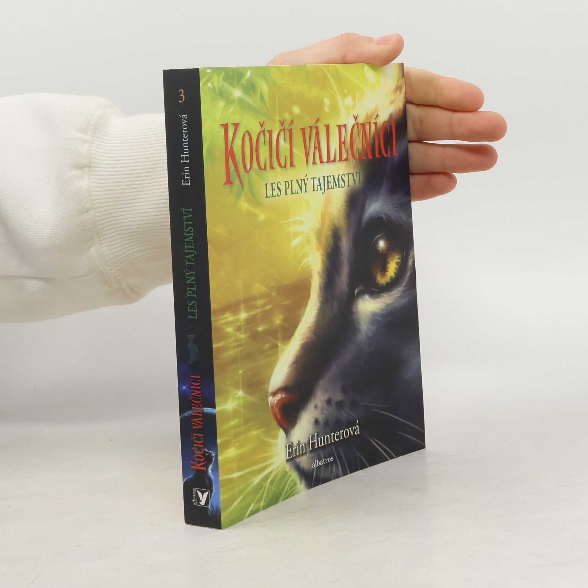 Erin Hunter Les plný tajemství. Kočičí válečníci