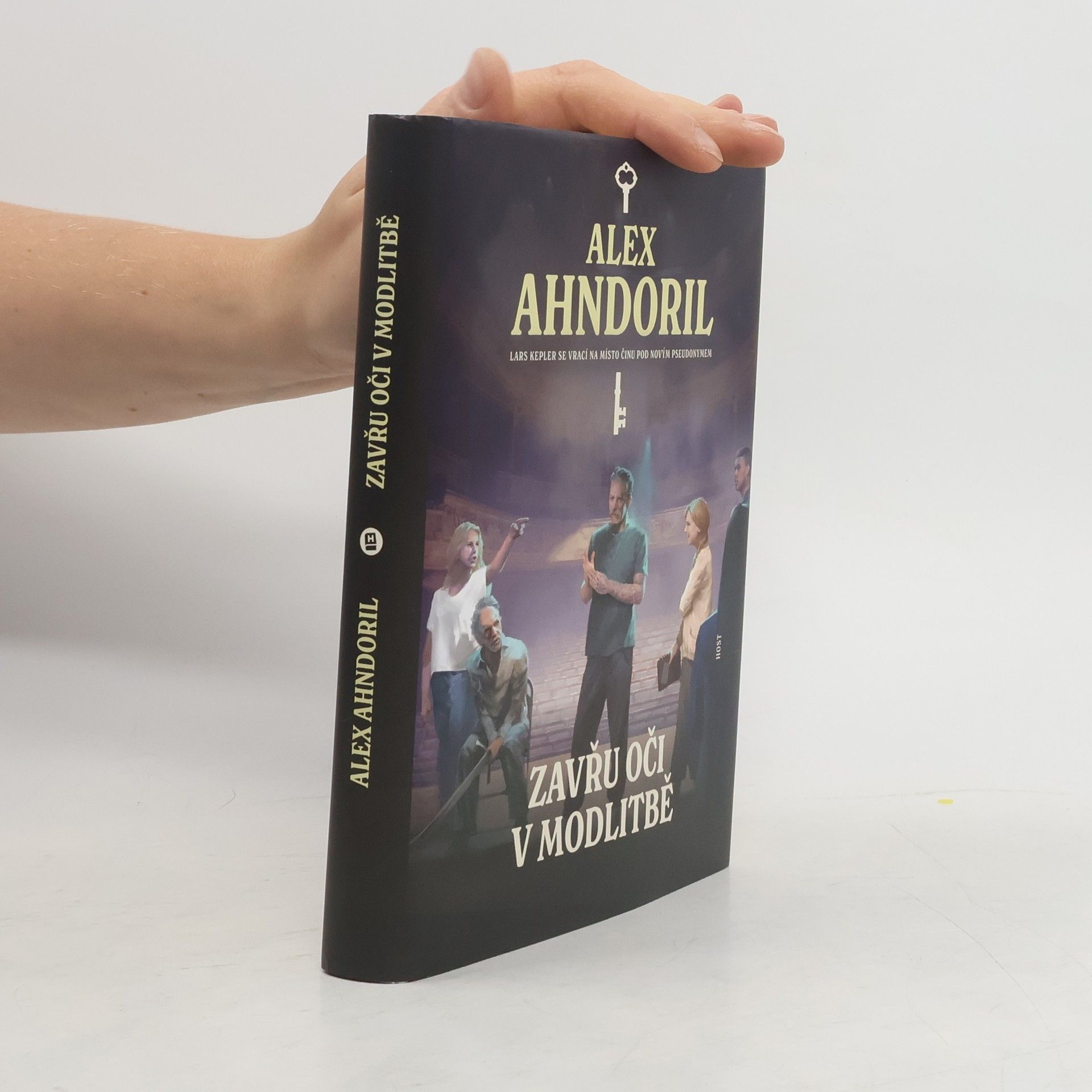 Zavřu oči v modlitbě