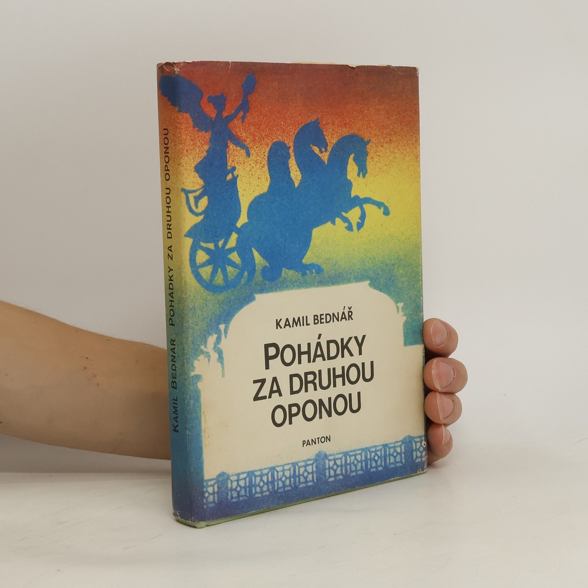 Pohádky za druhou oponou