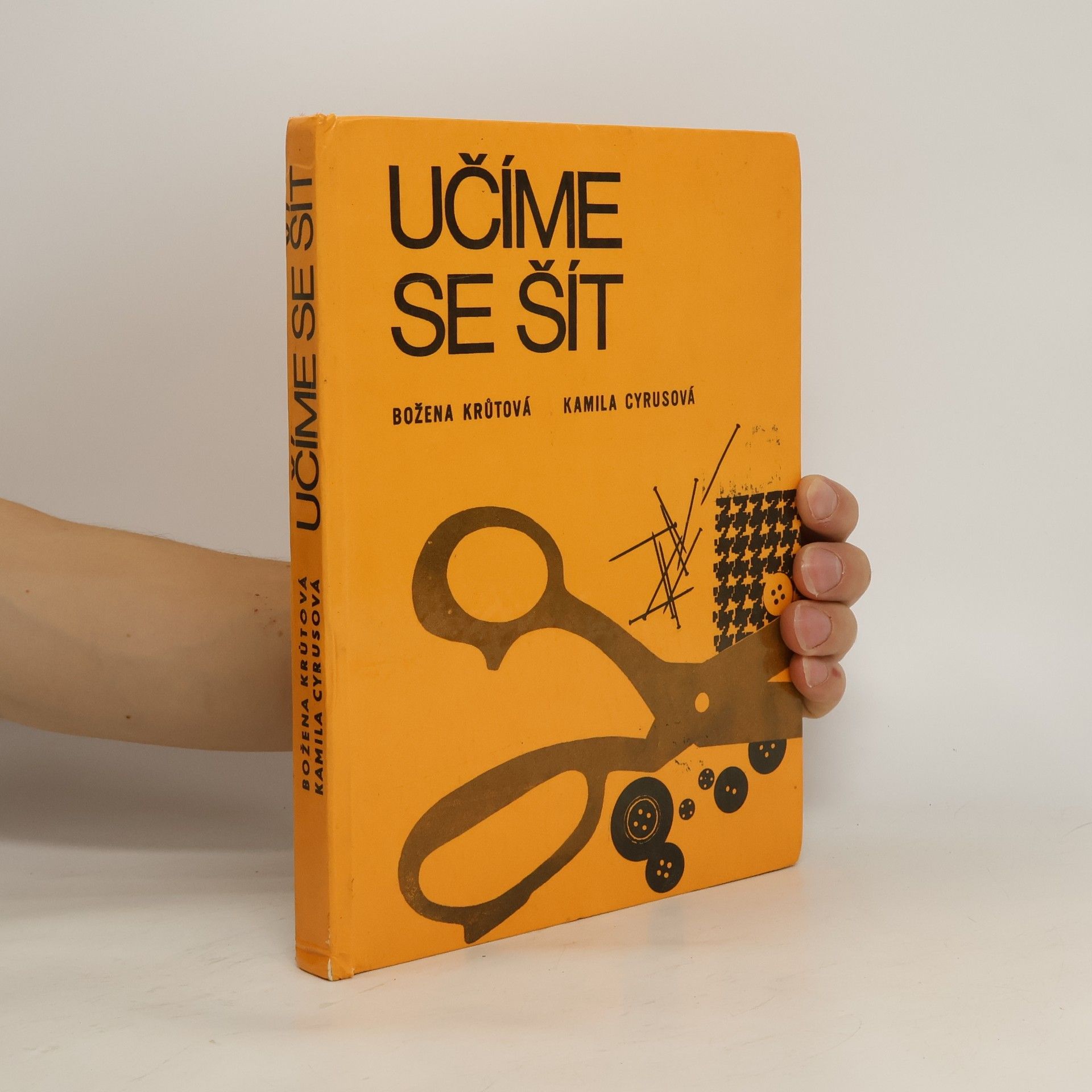 Božena Krůtová Učíme se šít