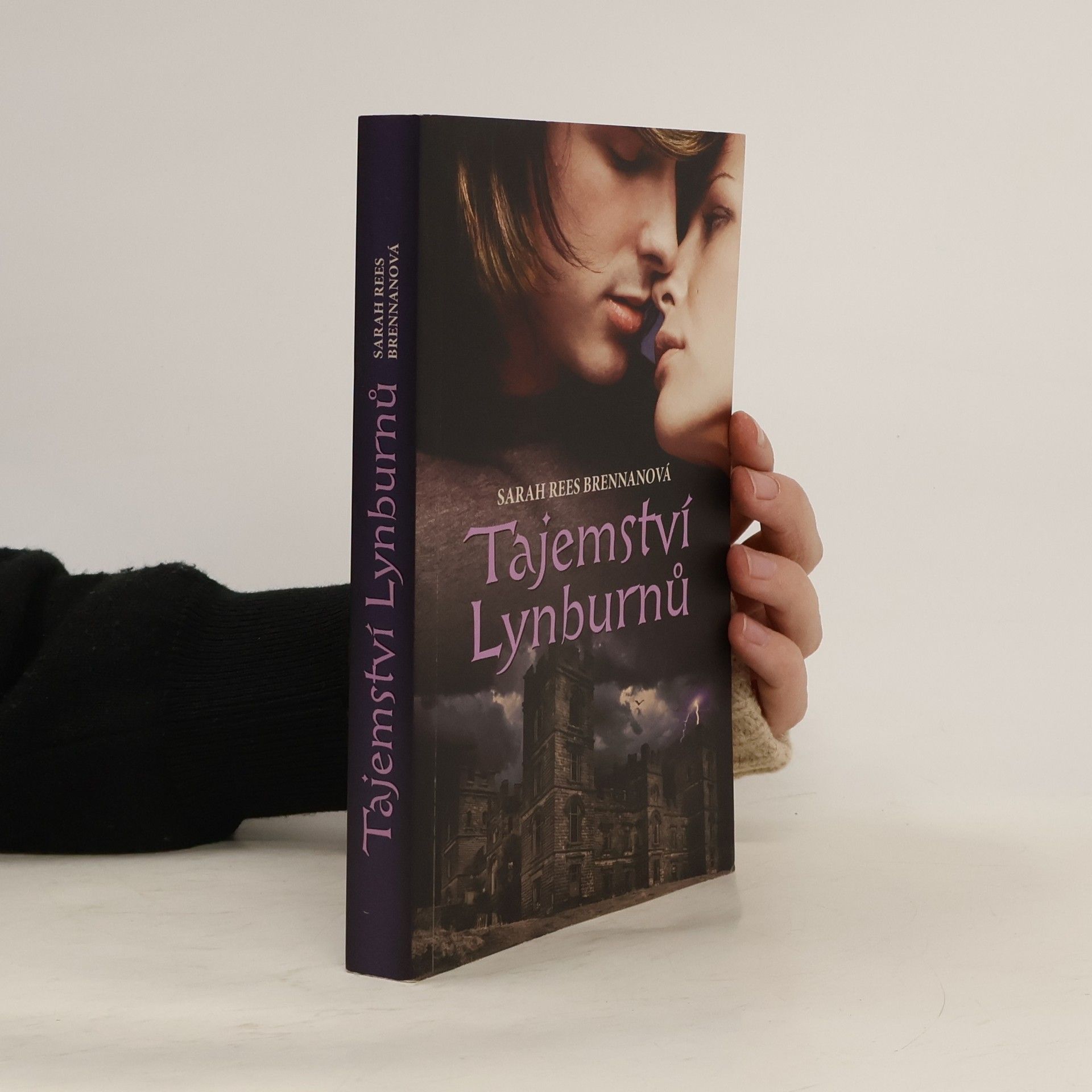 Sarah Rees Brennan Tajemství Lynburnů