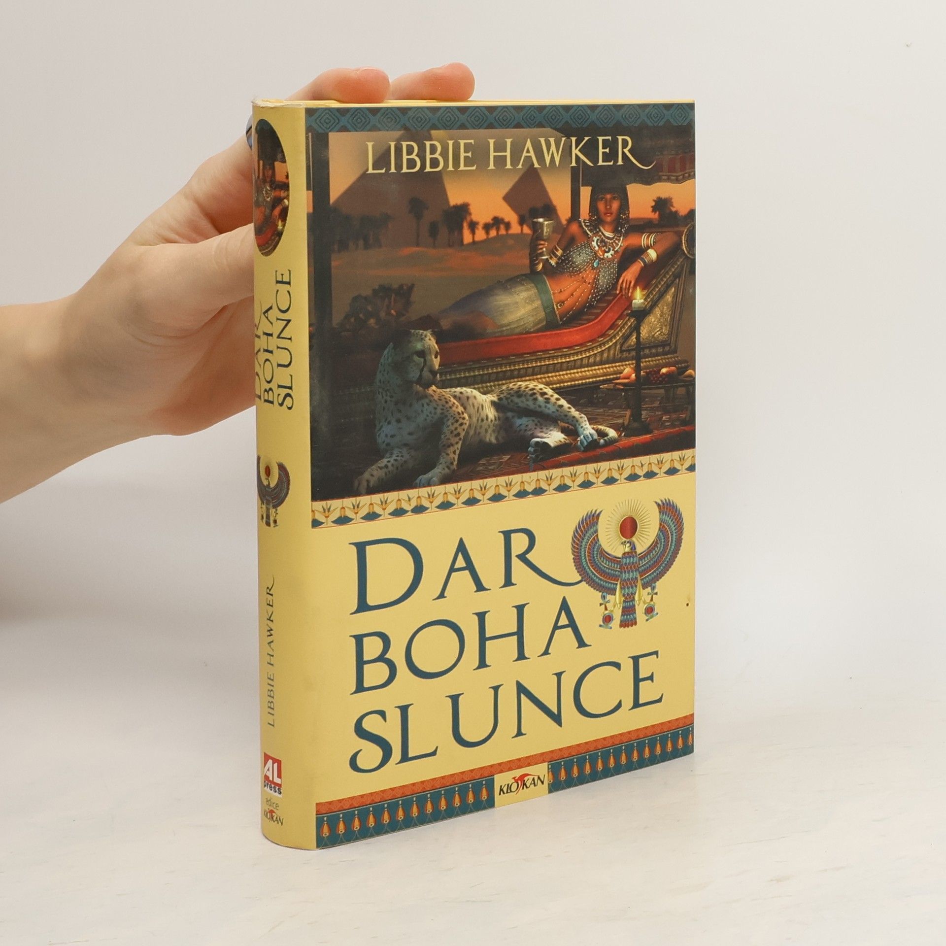 Libbie Hawker Dar boha Slunce