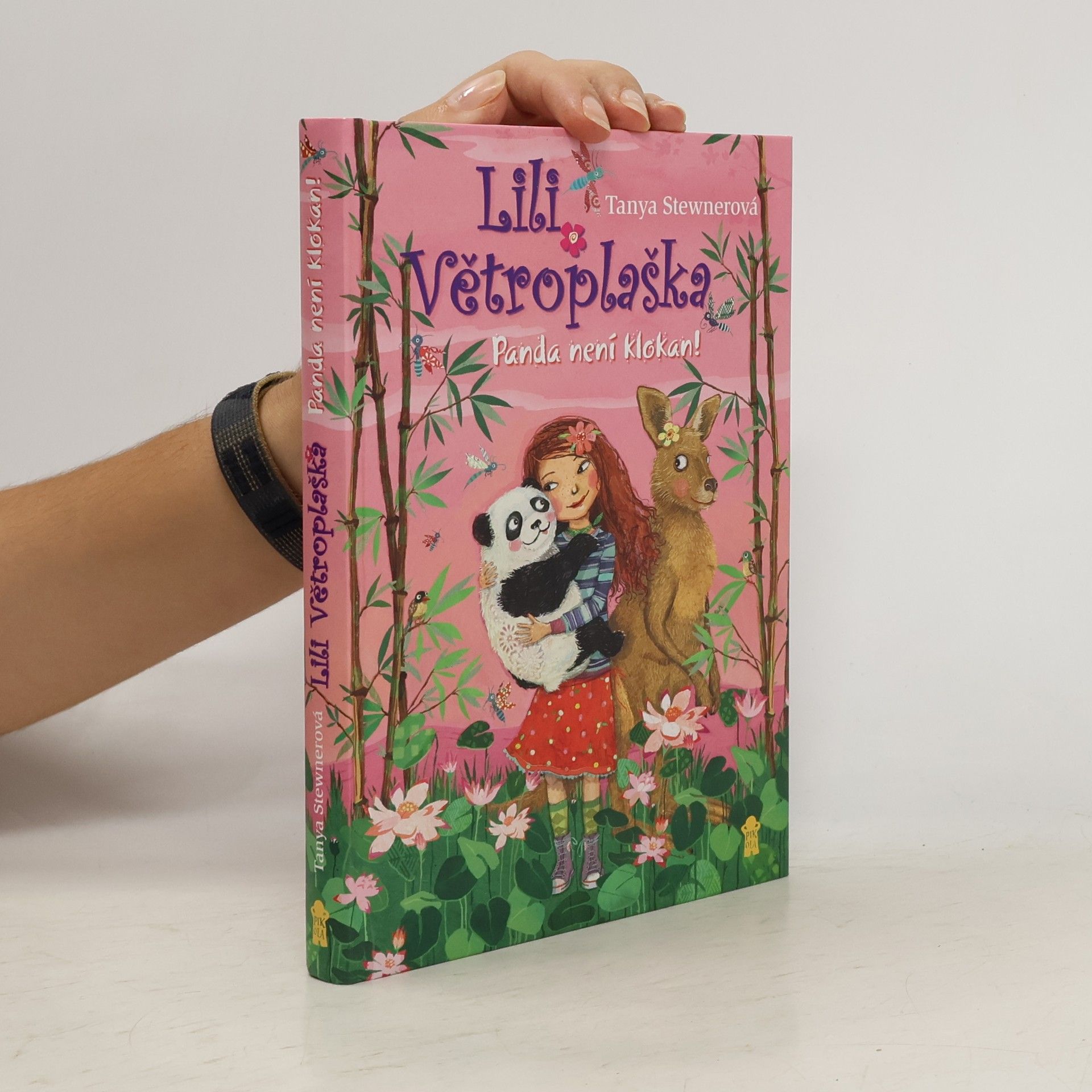 Tanya Stewner Lili Větroplaška. Panda není klokan!