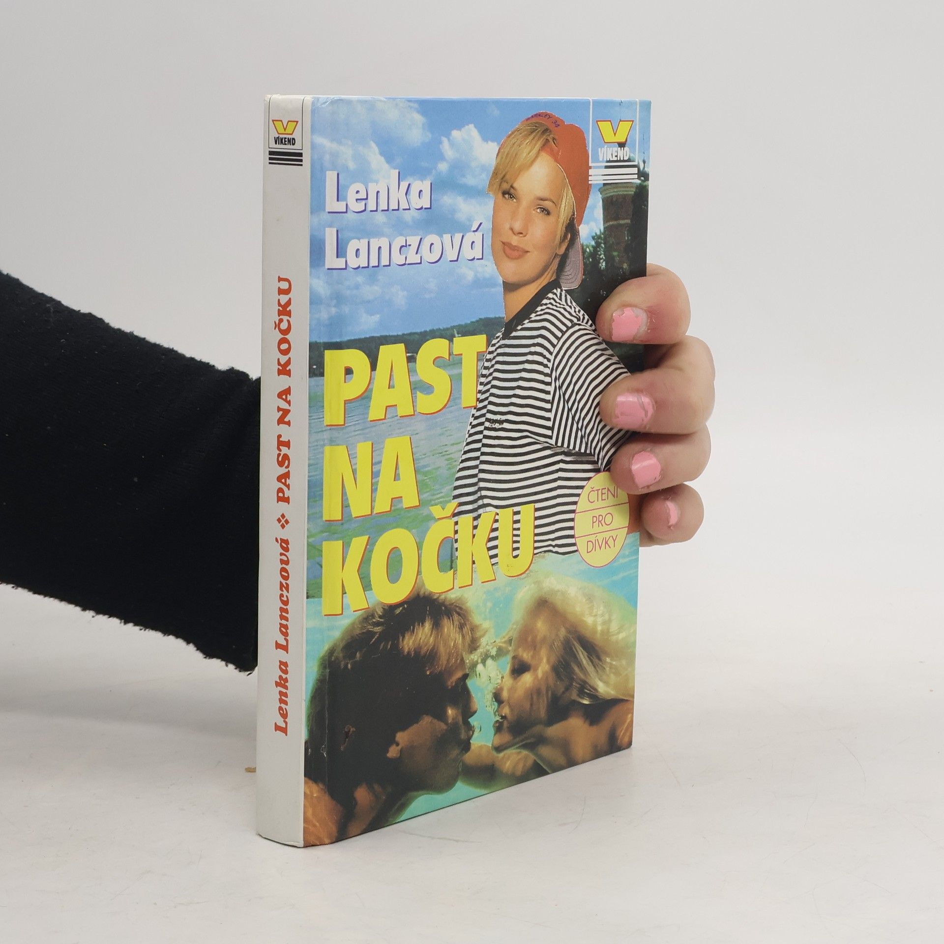 Lenka Lanczová Past na kočku