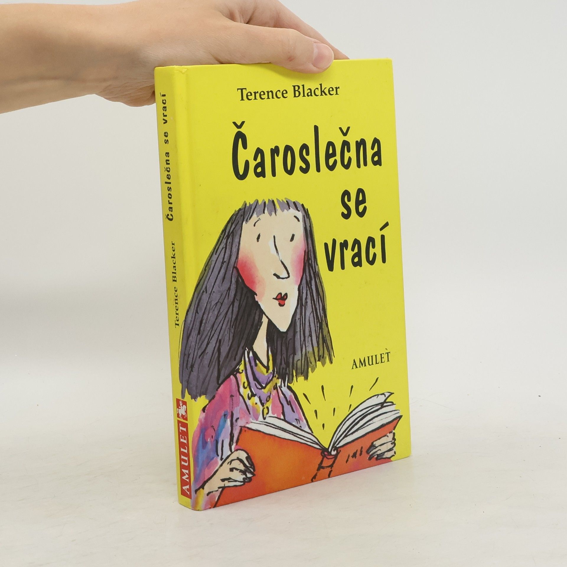 Čaroslečna se vrací