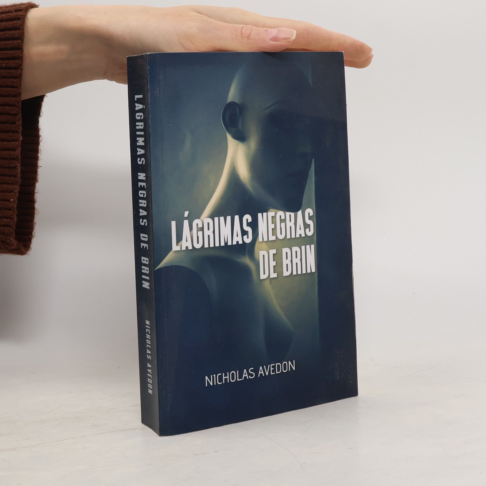 Nicholas Avedon Lágrimas Negras de Brin