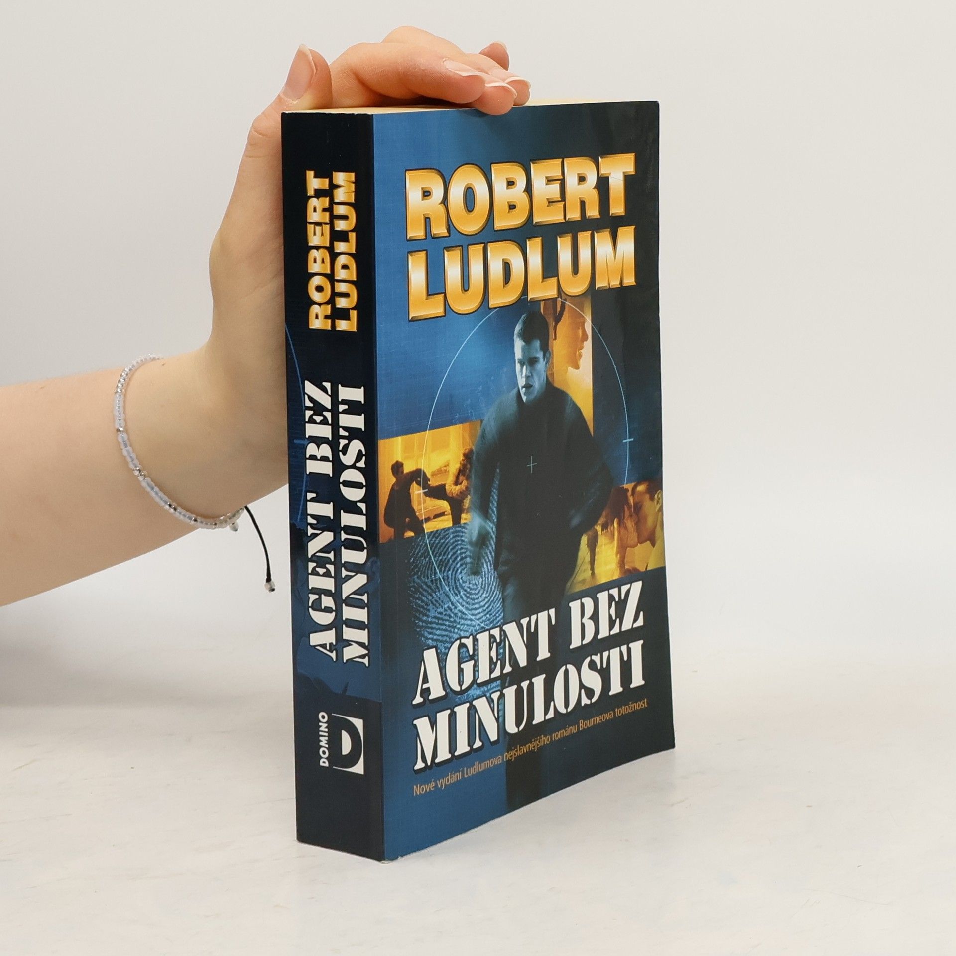 Robert Ludlum Agent bez minulosti