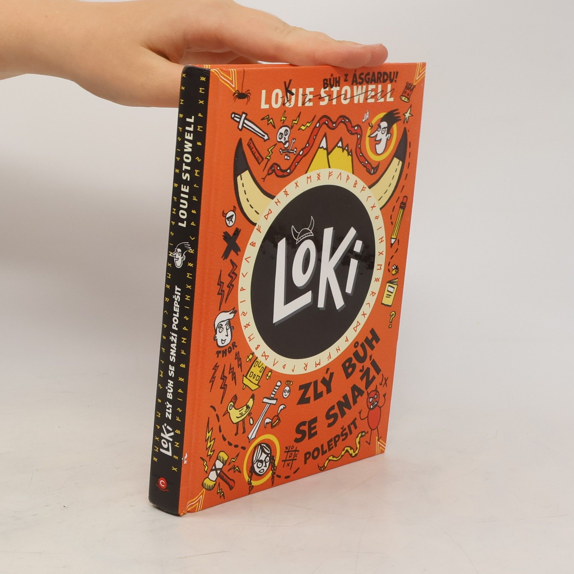 Louie Stowell Loki. Zlý bůh se snaží polepšit