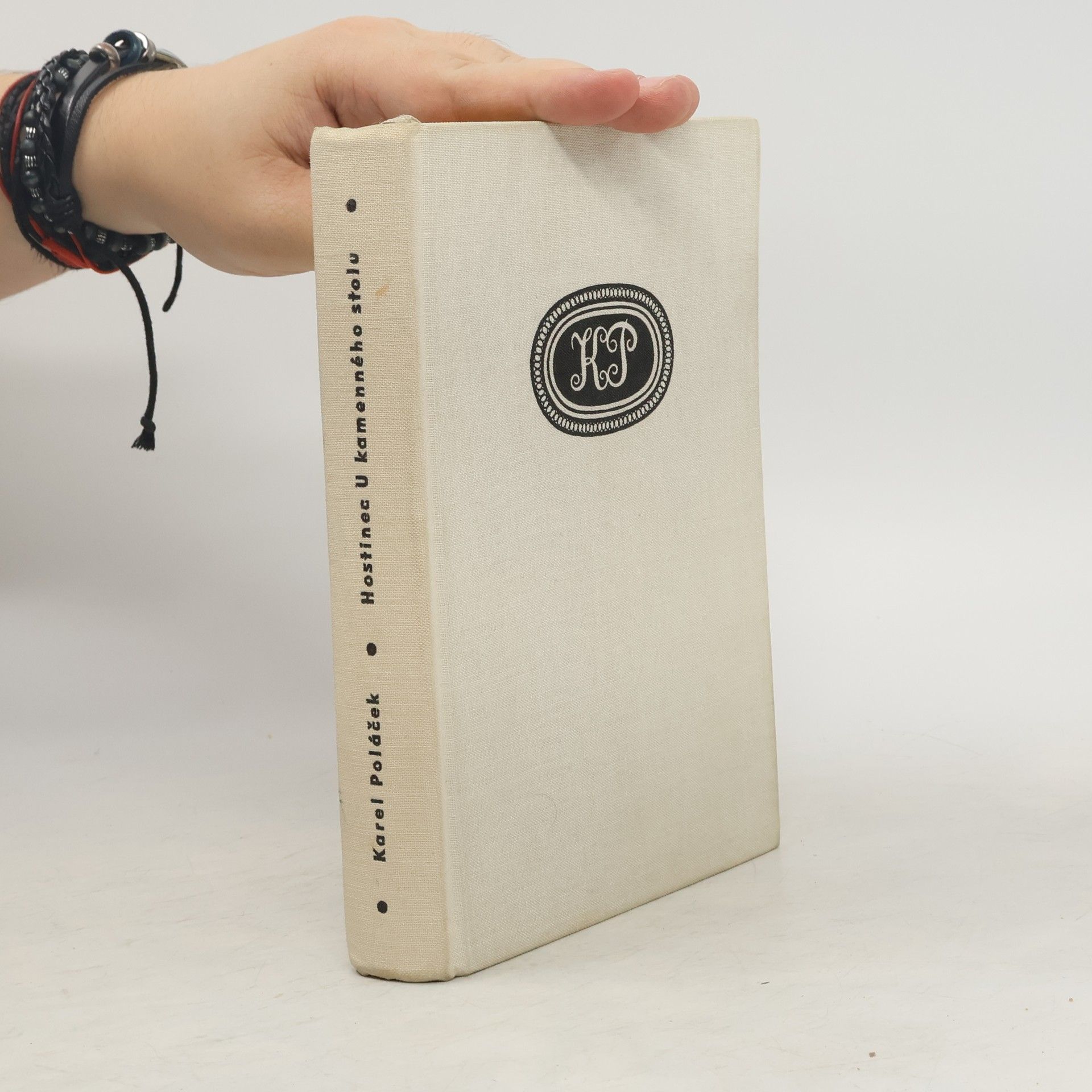 Hostinec U kamenného stolu