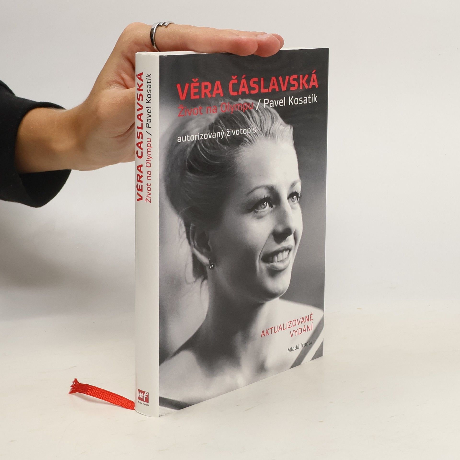 Pavel Kosatík Věra Čáslavská. Život na Olympu
