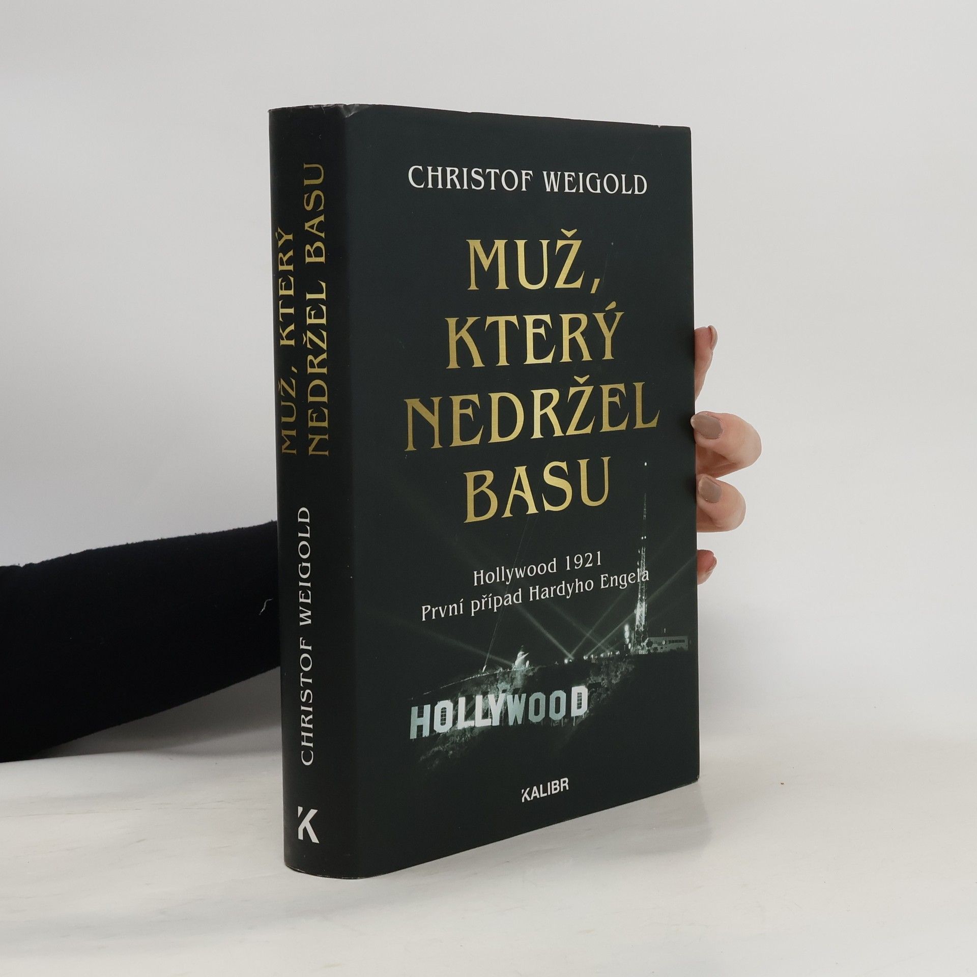 Christof Weigold Muž, který nedržel basu