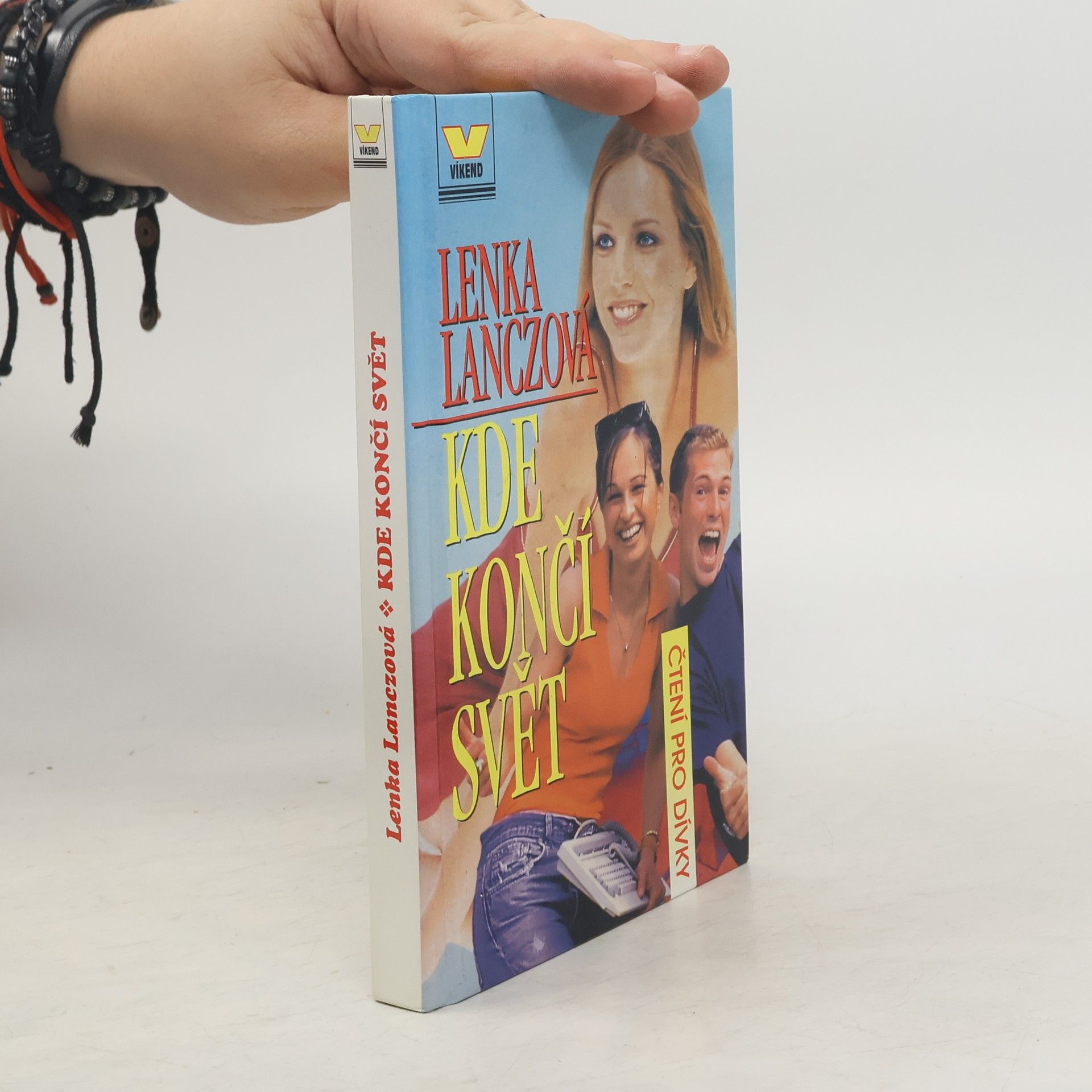 Lenka Lanczová Kde končí svět