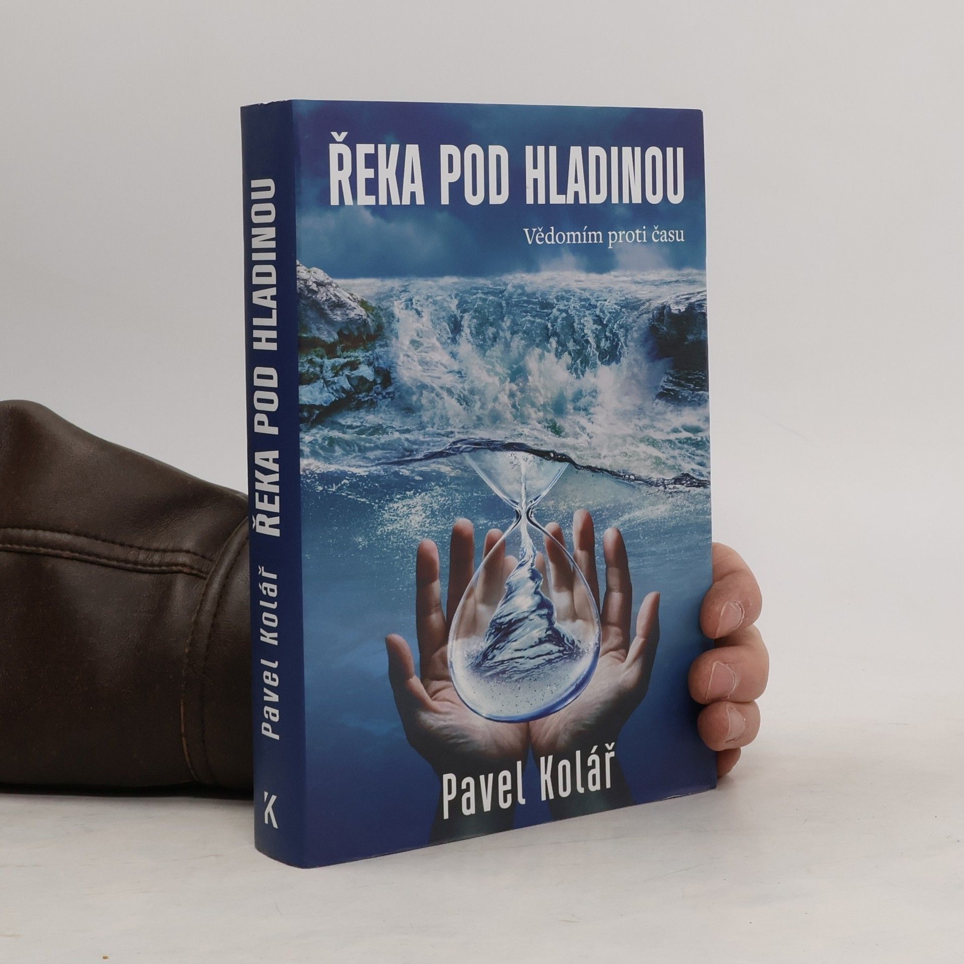 Pavel Kolář Řeka pod hladinou