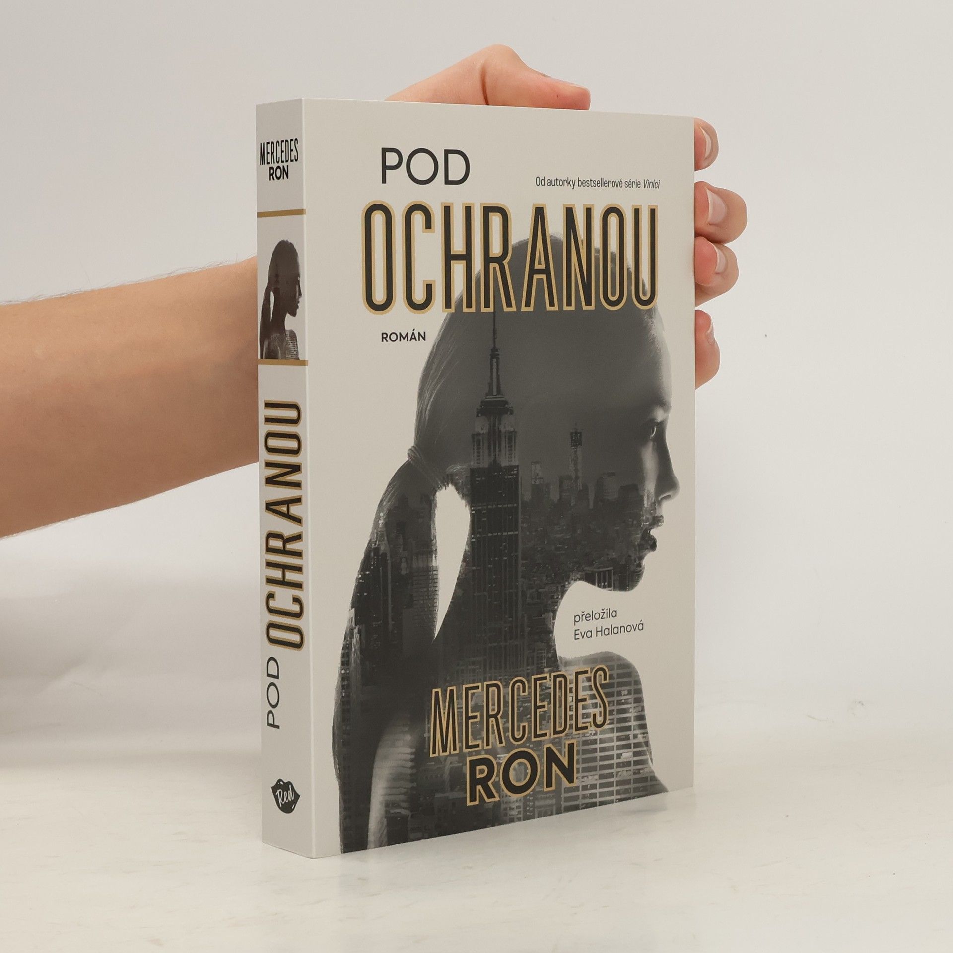 Mercedes Ron Pod ochranou