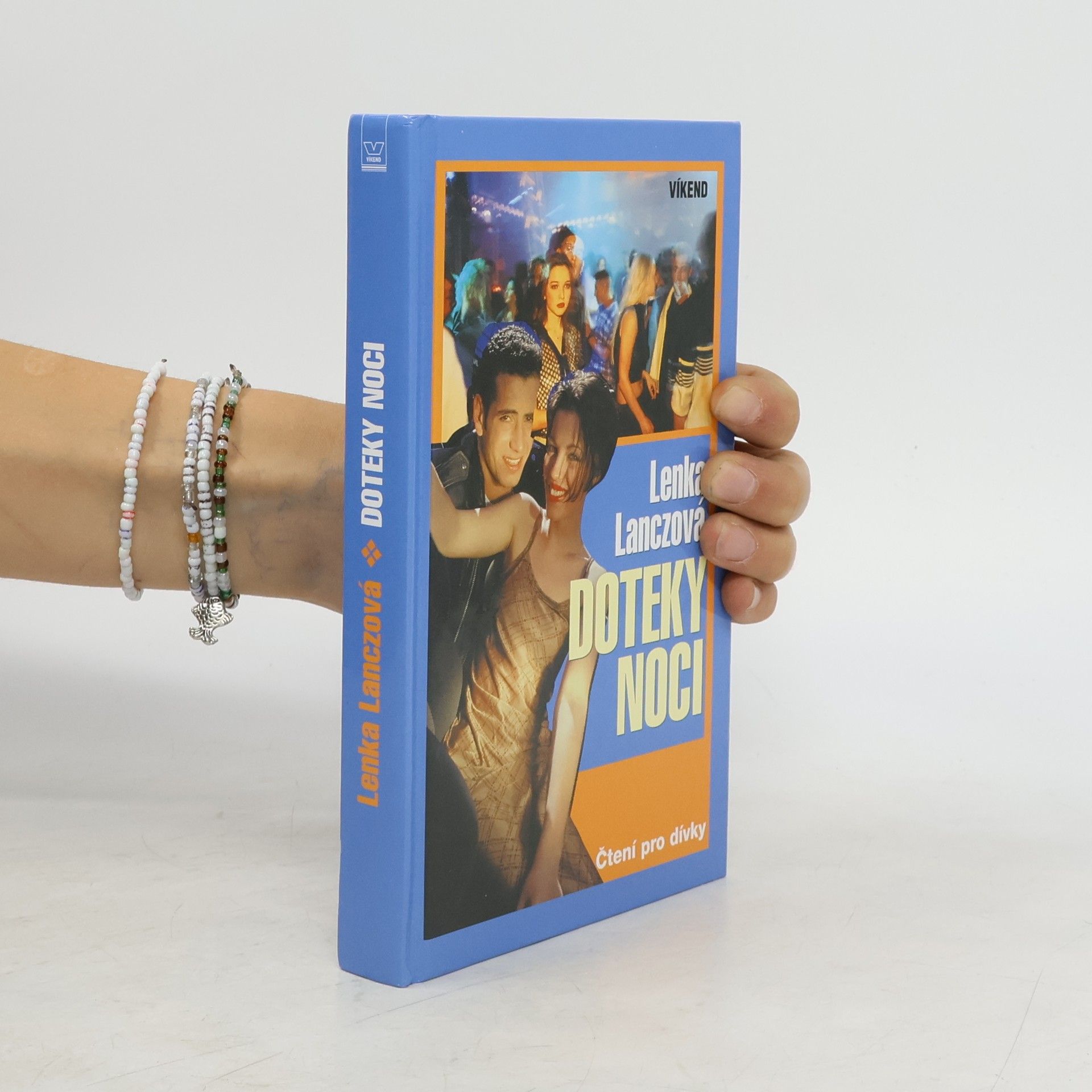 Lenka Lanczová Doteky noci