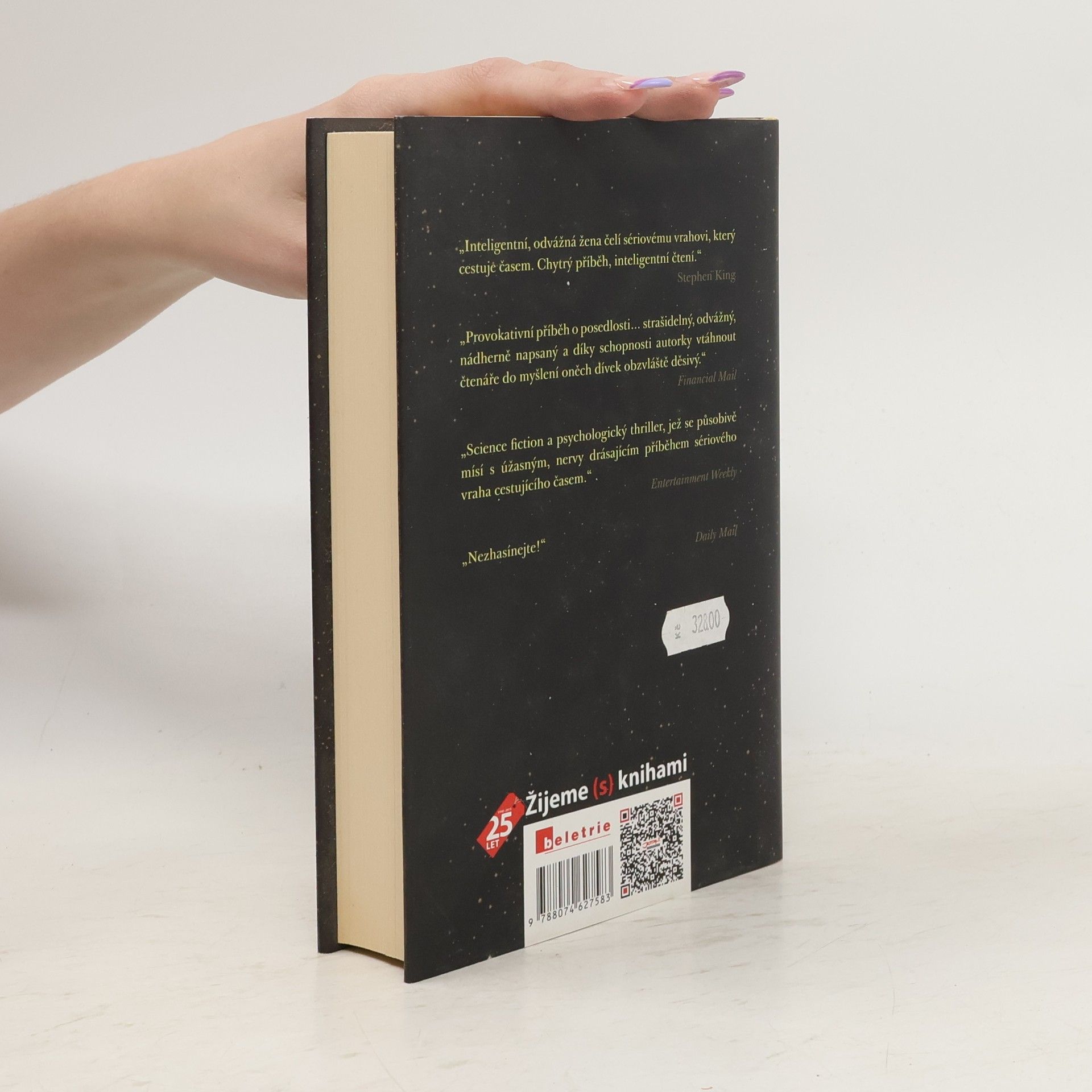Lauren Beukes Dívka, která se třpytila