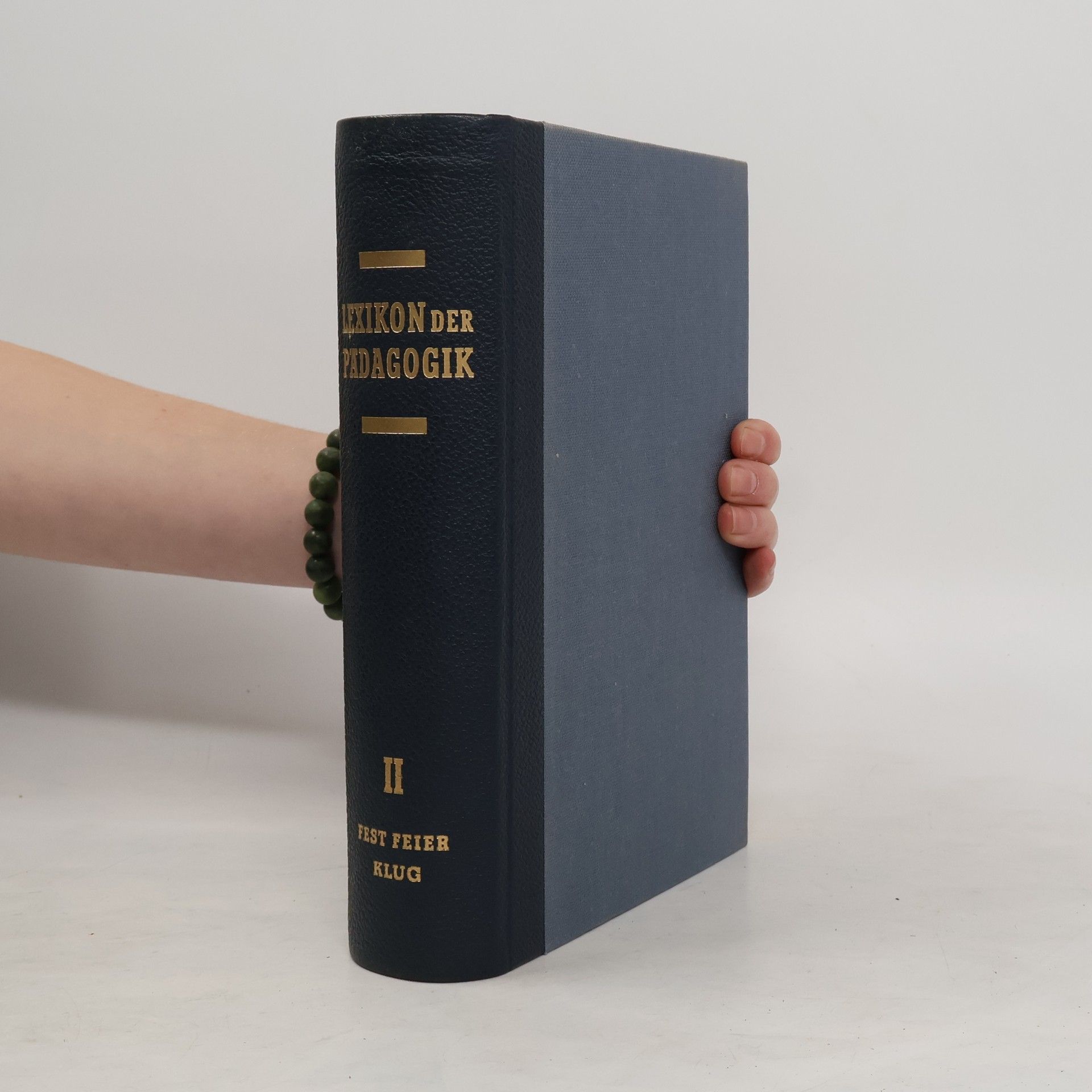 Collectif d'auteurs Lexikon der Pädagogik II.