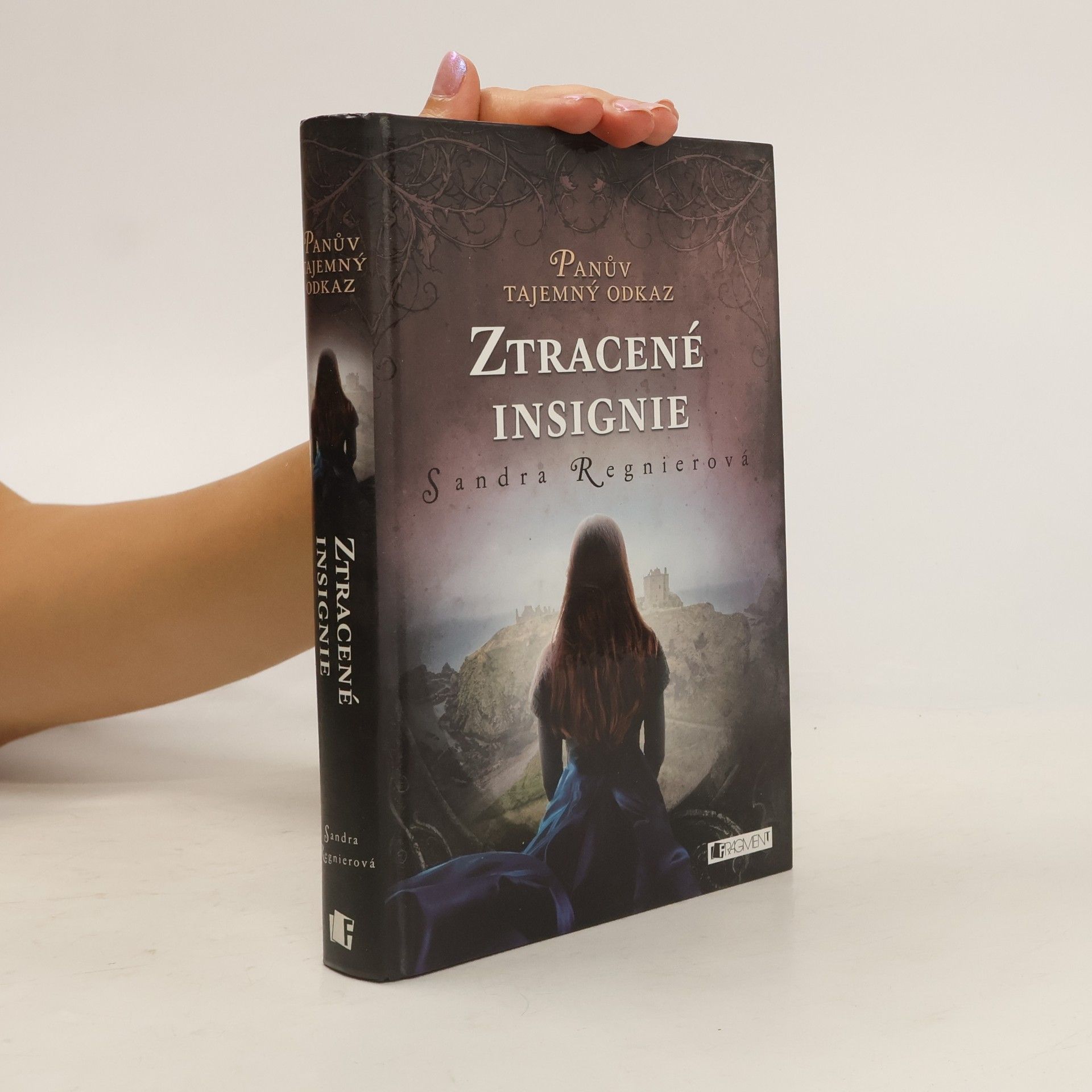 Sandra Regnier Ztracené insignie. Panův tajemný odkaz