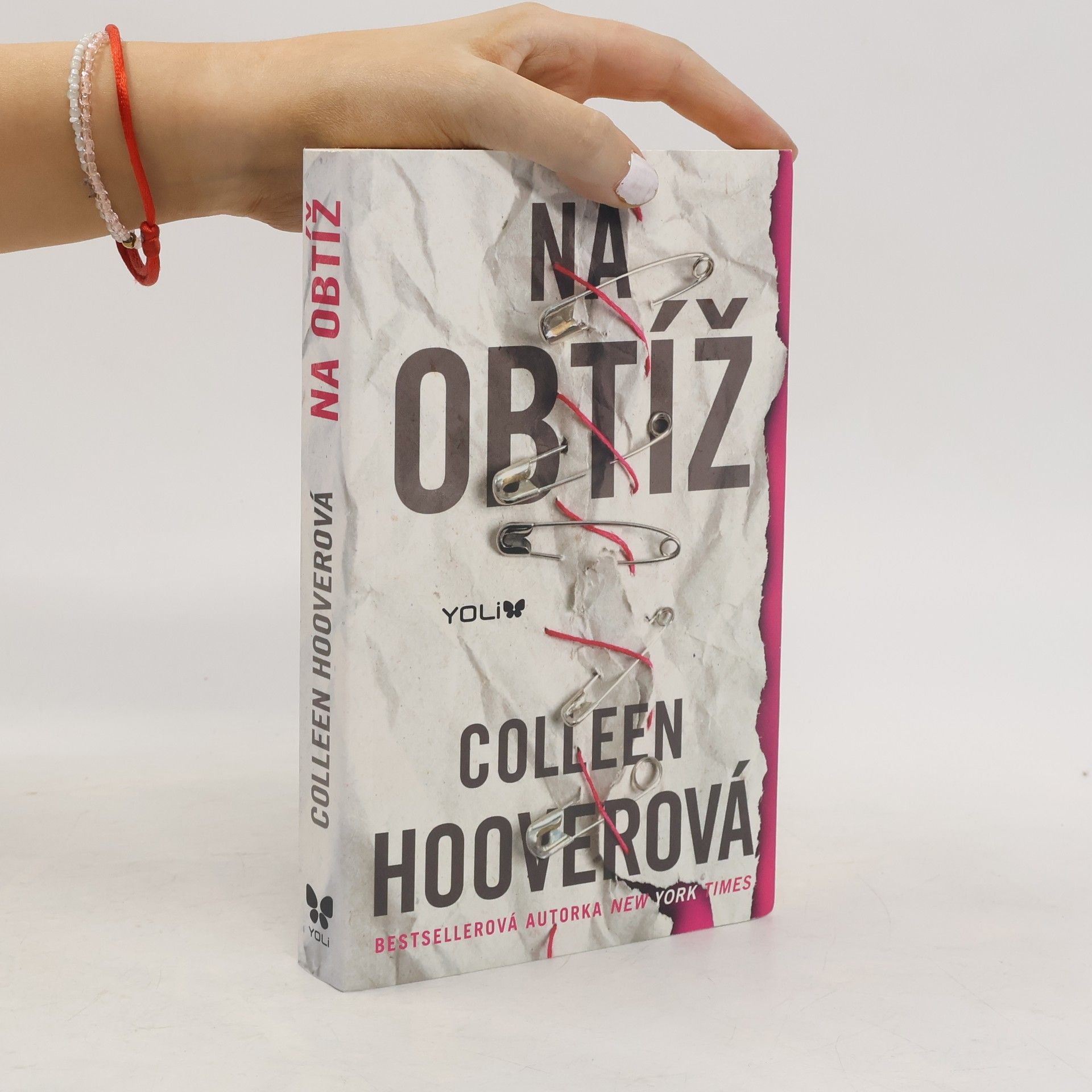 Colleen Hoover Na obtíž
