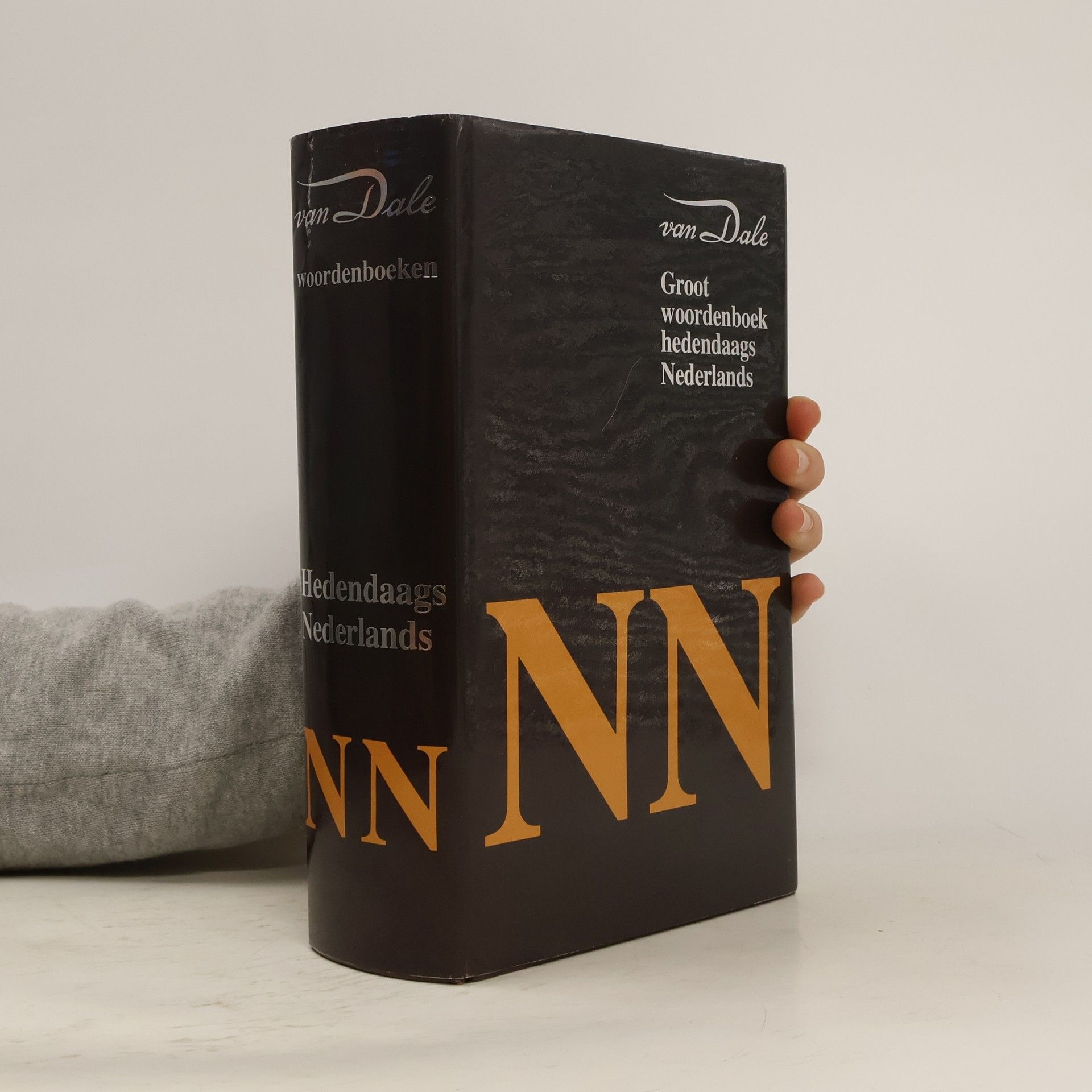 Van Dale groot woordenboek van hedendaags Nederlands