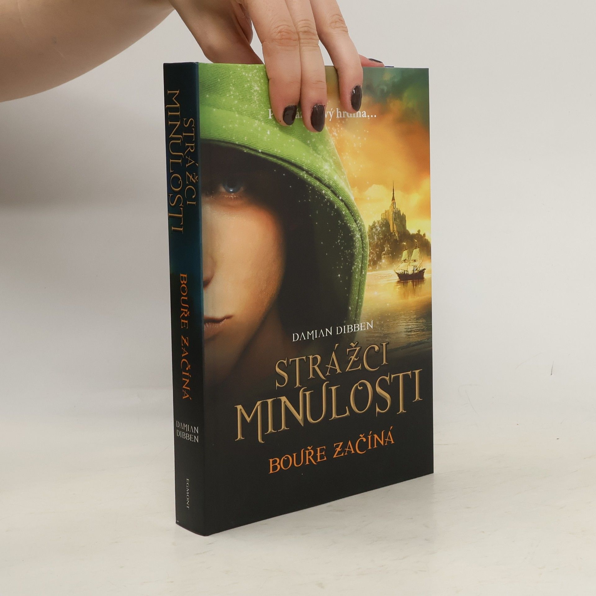 Damian Dibben Strážci minulosti. Bouře začíná