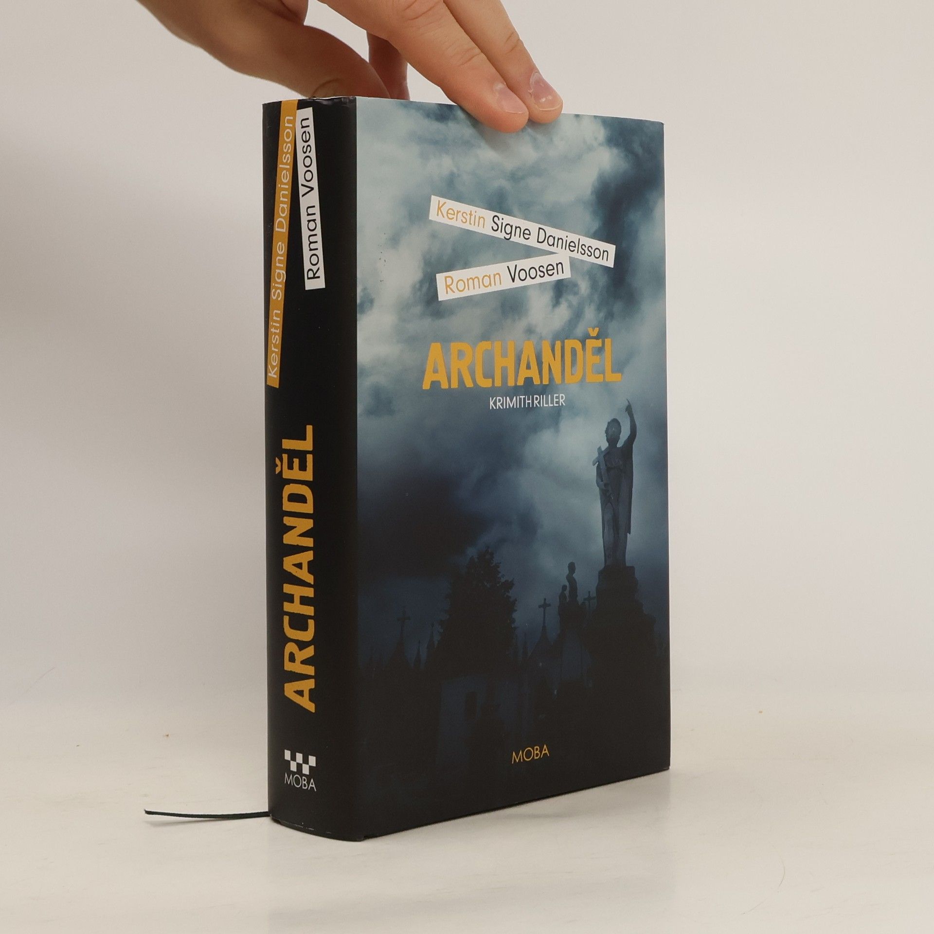 Roman Voosen Archanděl