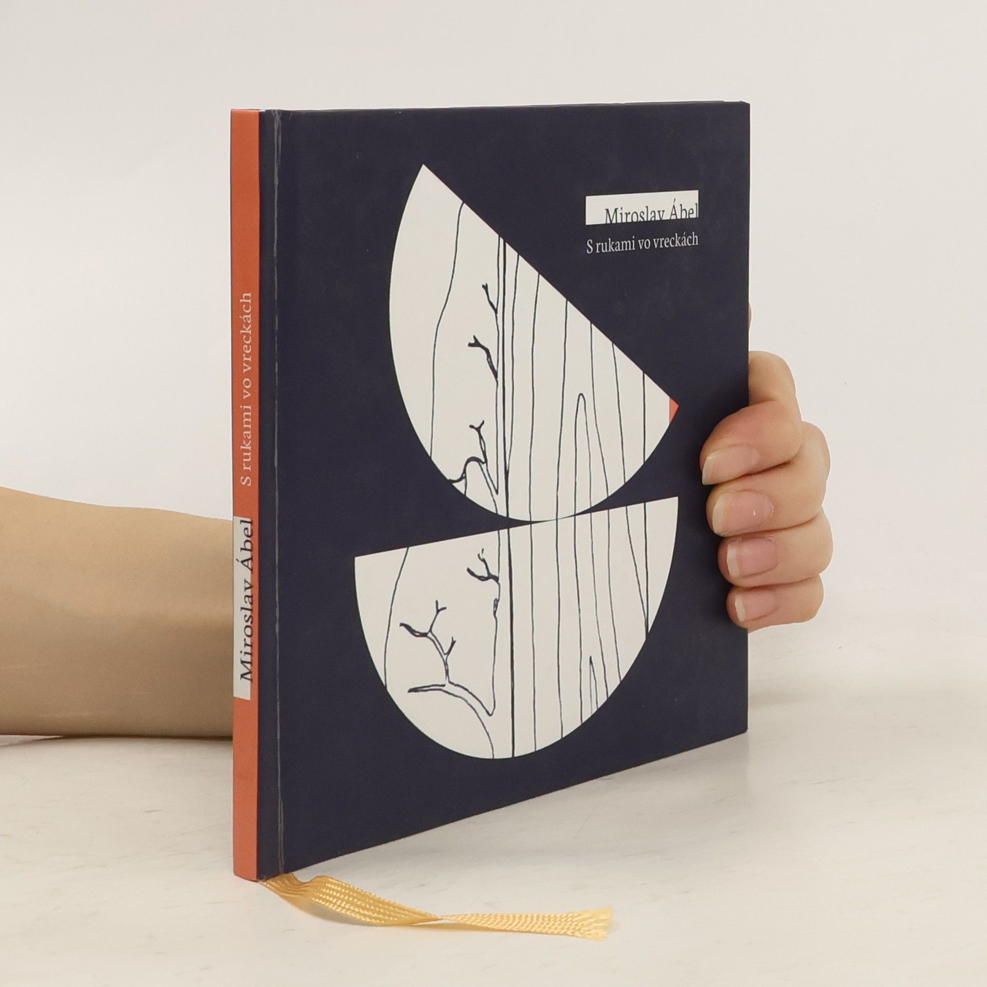 Miroslav Ábel S rukami vo vreckách